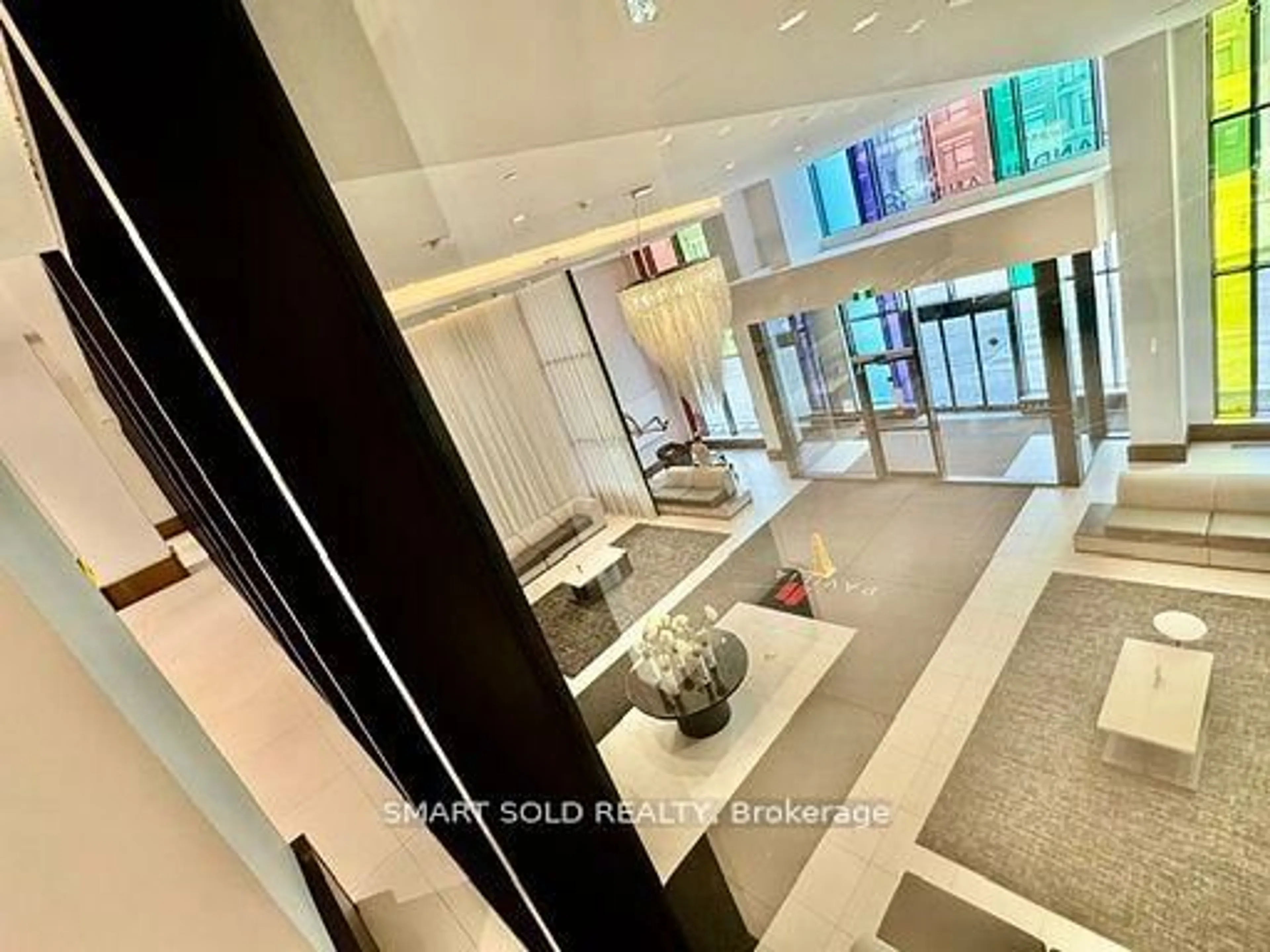 Indoor foyer for 12 Gandhi Lane #2601, Markham Ontario L3T 0G8