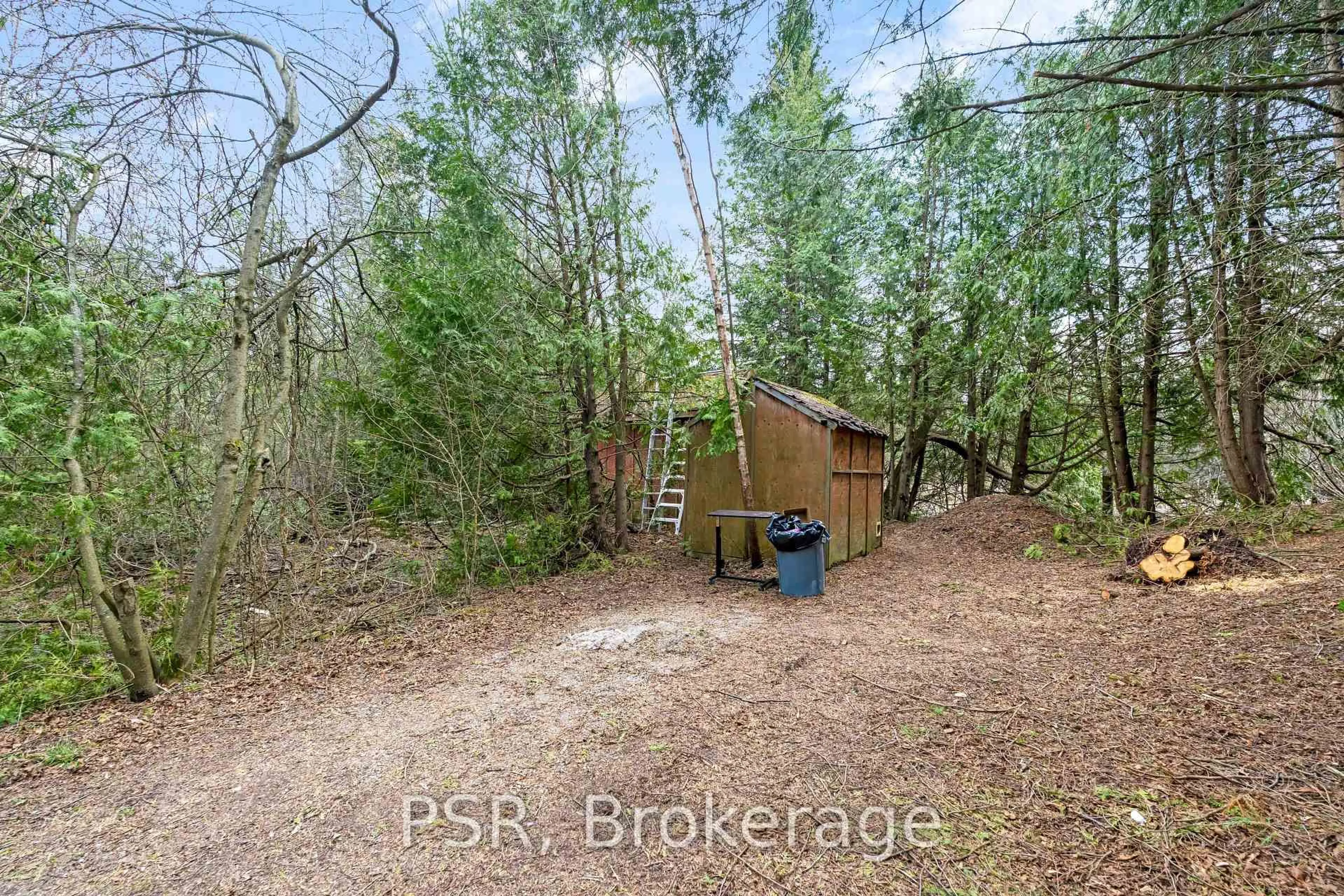 Shed for 461 Ravenshoe Rd, Uxbridge Ontario L9P 1R2