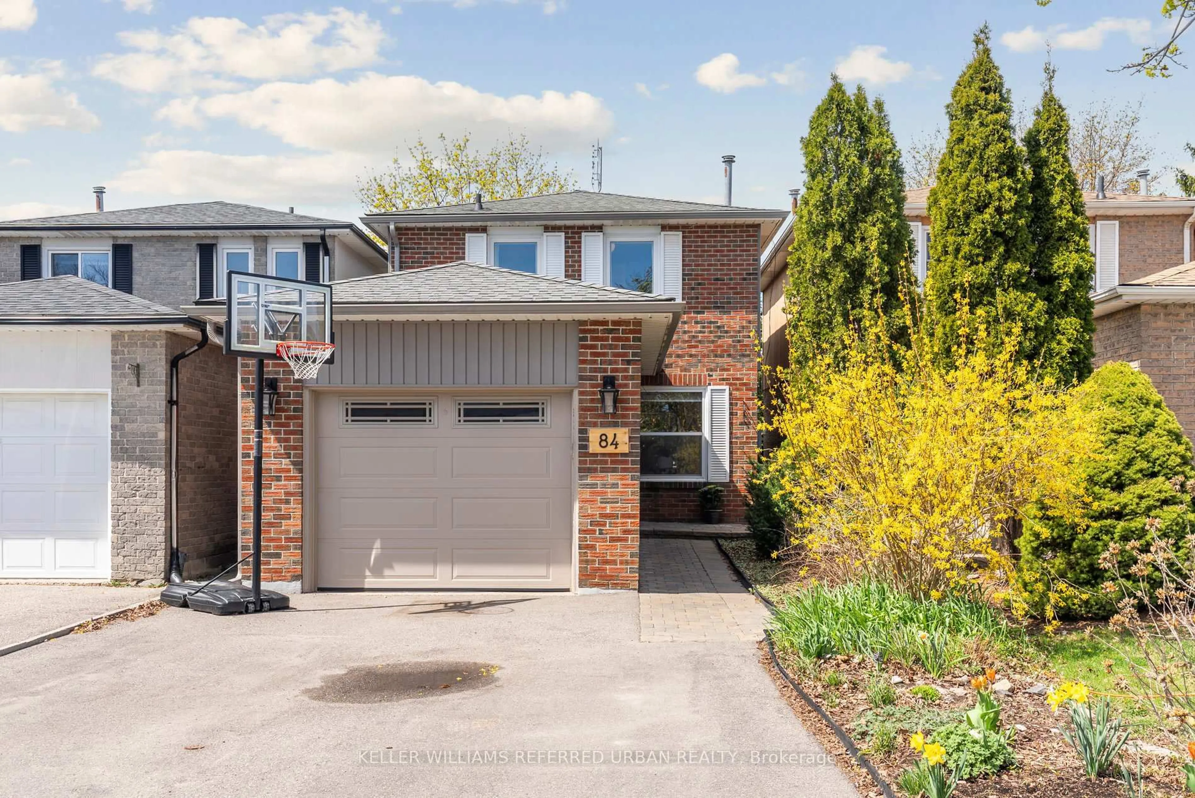 Home with brick exterior material, street for 84 Lund St, Richmond Hill Ontario L4C 5V9