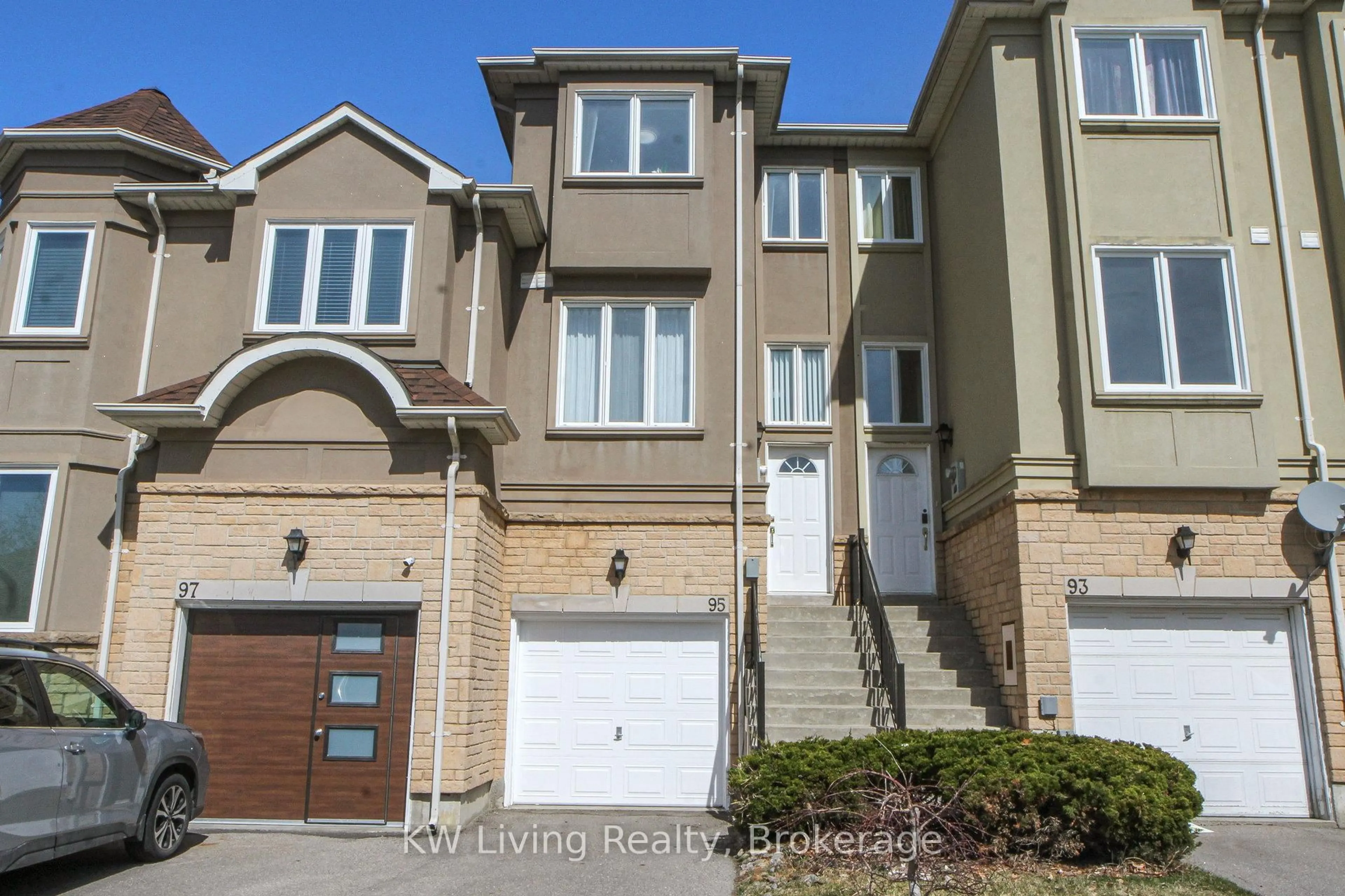 Home with brick exterior material, street for 95 Beresford Dr, Richmond Hill Ontario L4B 4J5