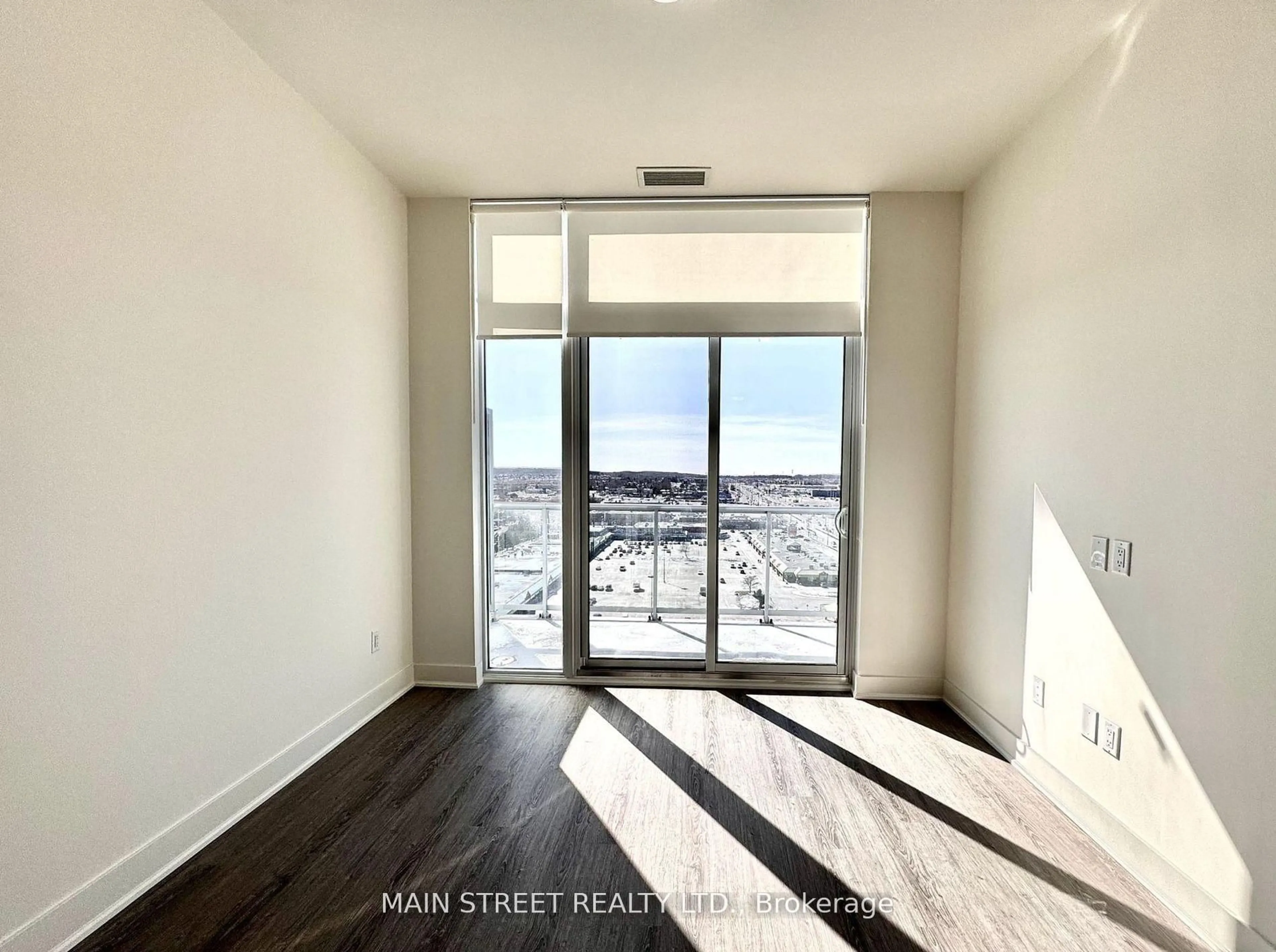 A pic of a room for 185 Deerfield Rd #1506, Newmarket Ontario L3Y 0G7