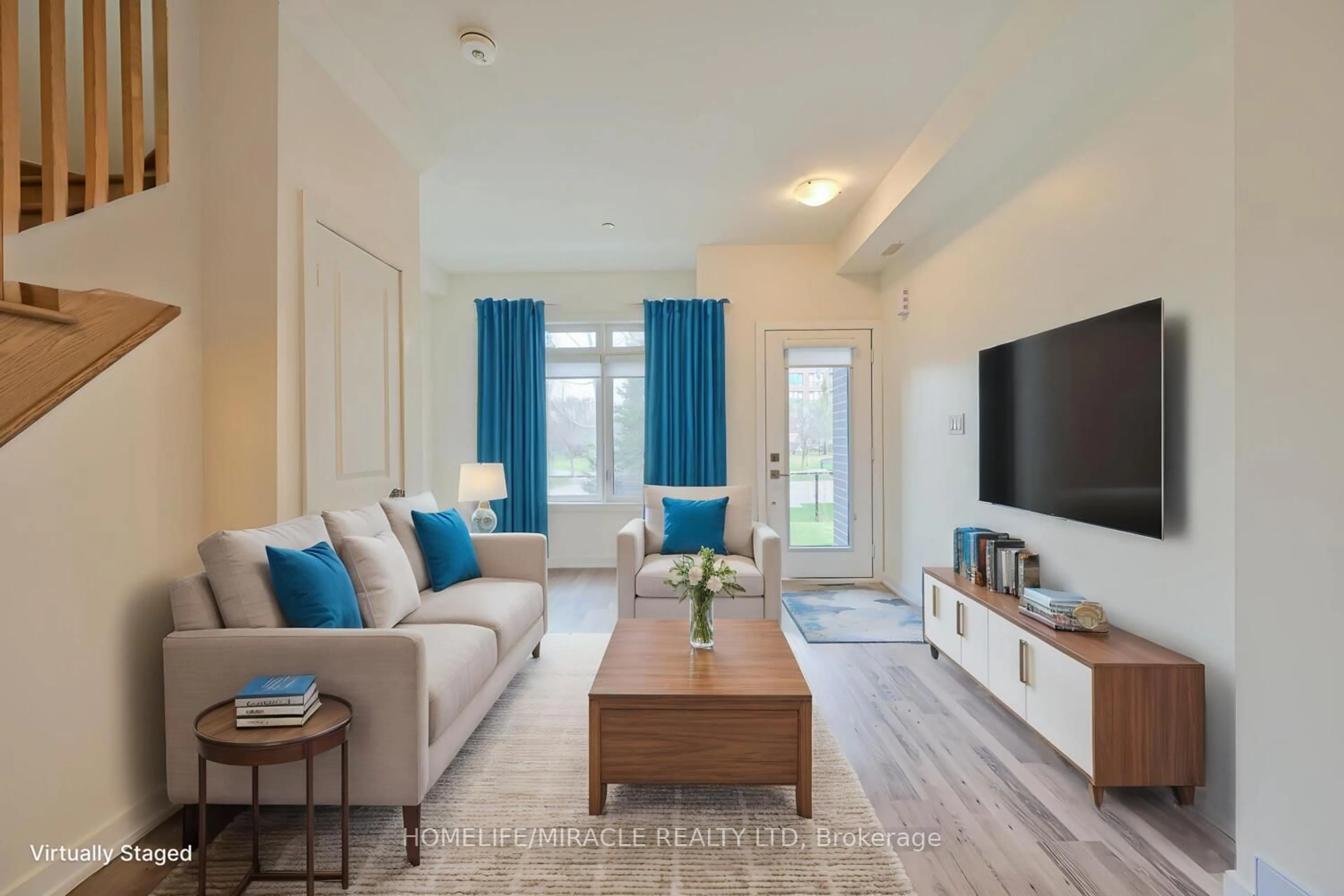Living room with furniture, unknown for 370 Red Maple Rd #115, Richmond Hill Ontario L4C 6P5