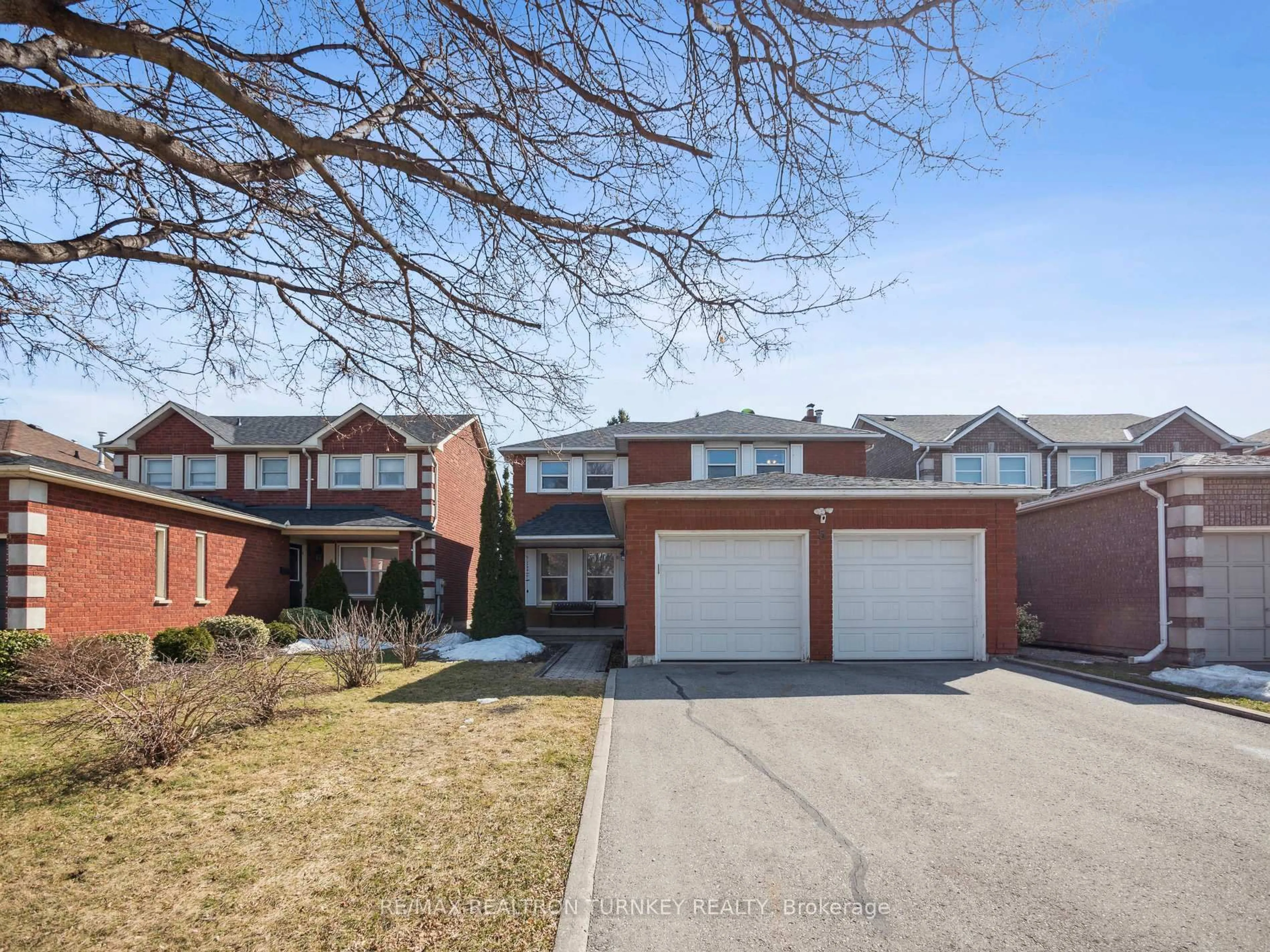 Home with brick exterior material, street for 5 Keremeos Cres, Richmond Hill Ontario L4C 9R9