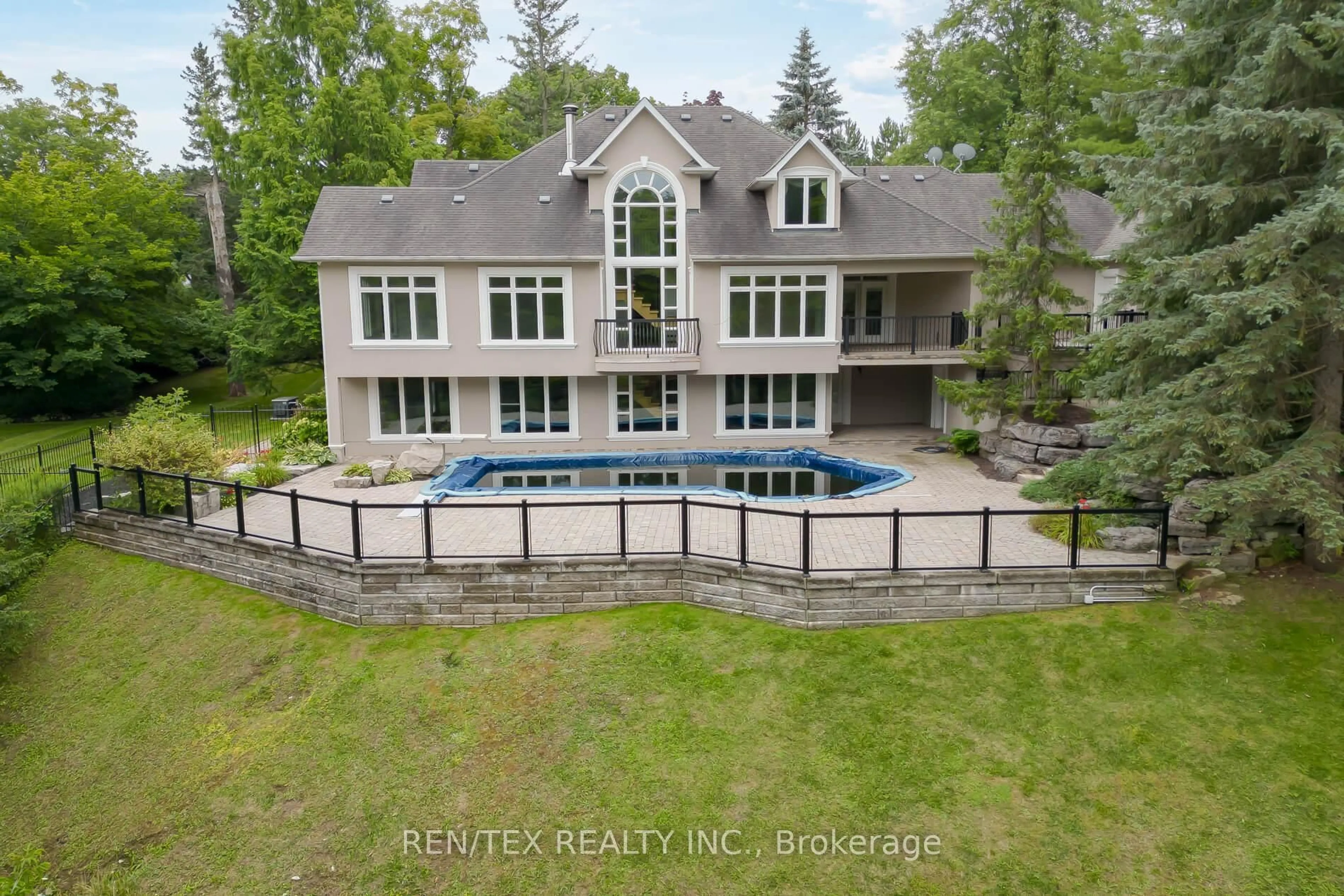 A pic from outside/outdoor area/front of a property/back of a property/a pic from drone, water/lake/river/ocean view for 90 Klein's Cres, Vaughan Ontario L0J 1C0