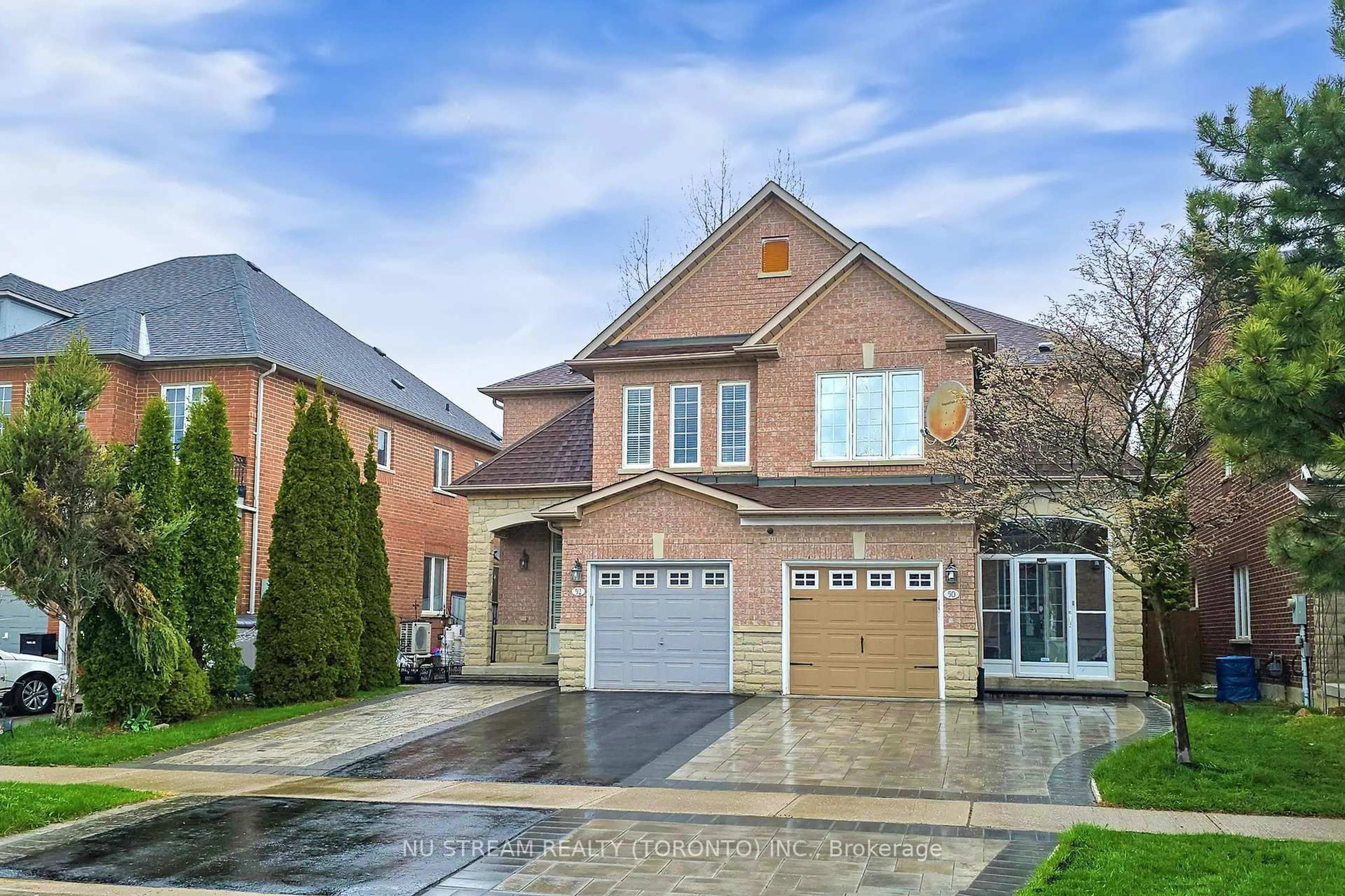 Home with brick exterior material, street for 52 Idyllwood Ave, Richmond Hill Ontario L4S 2P3