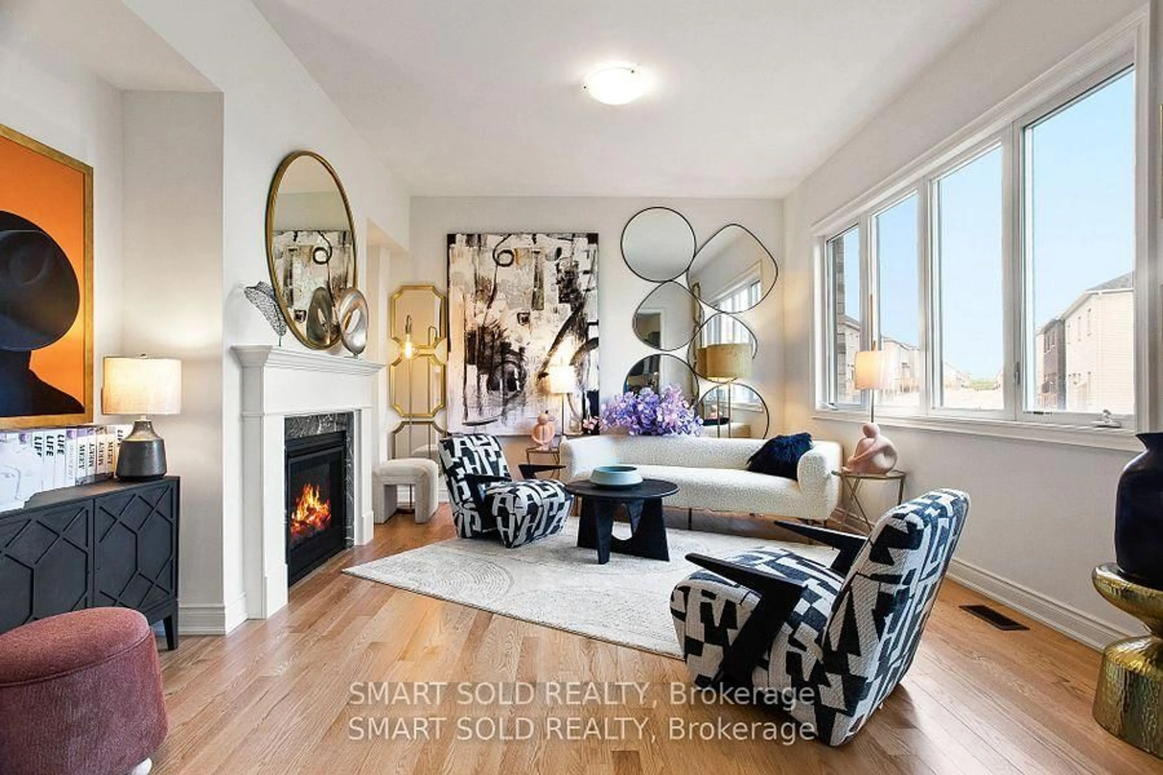 Living room with furniture, unknown for 73 Current Dr, Richmond Hill Ontario L4S 0M7