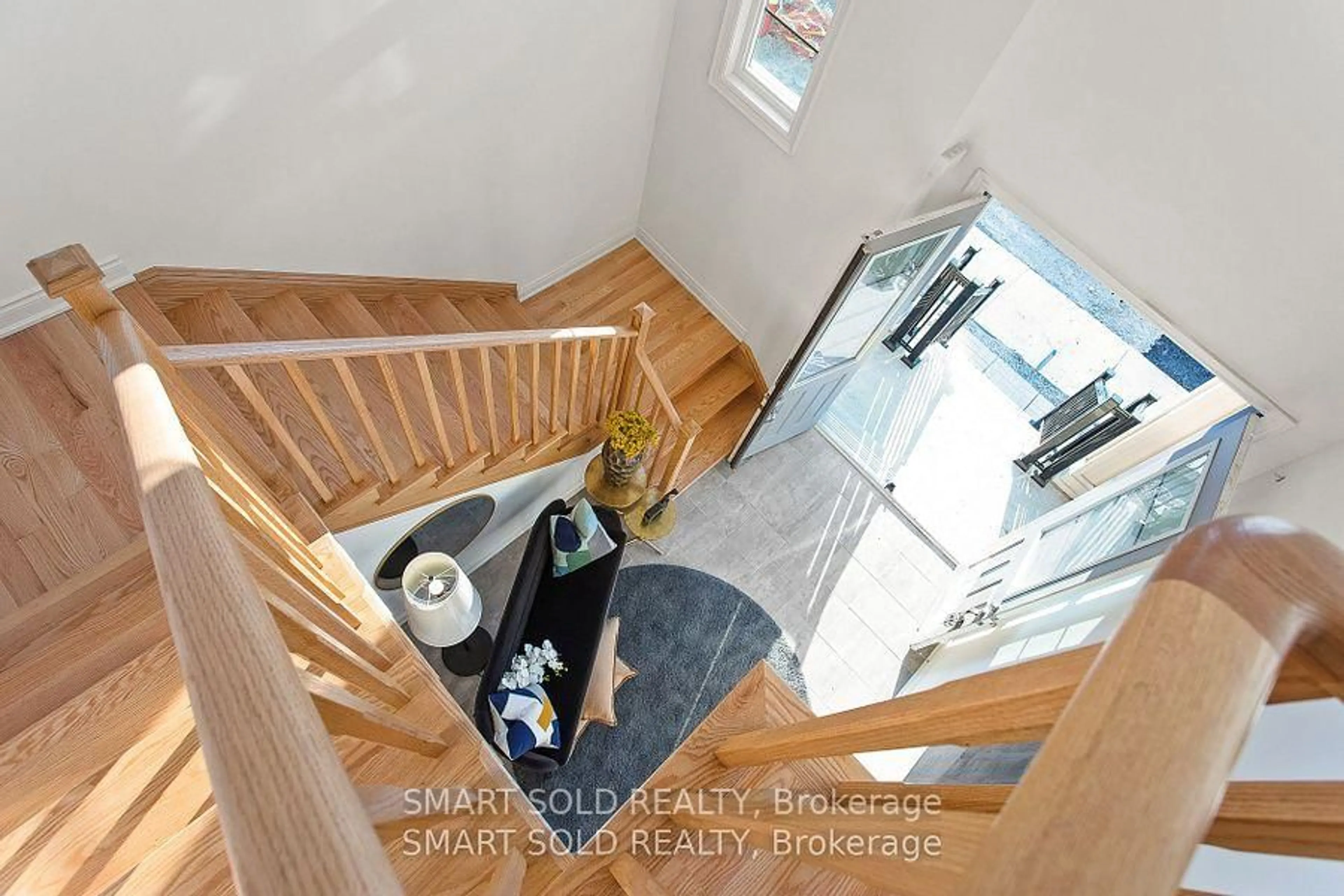Stairs for 73 Current Dr, Richmond Hill Ontario L4S 0M7