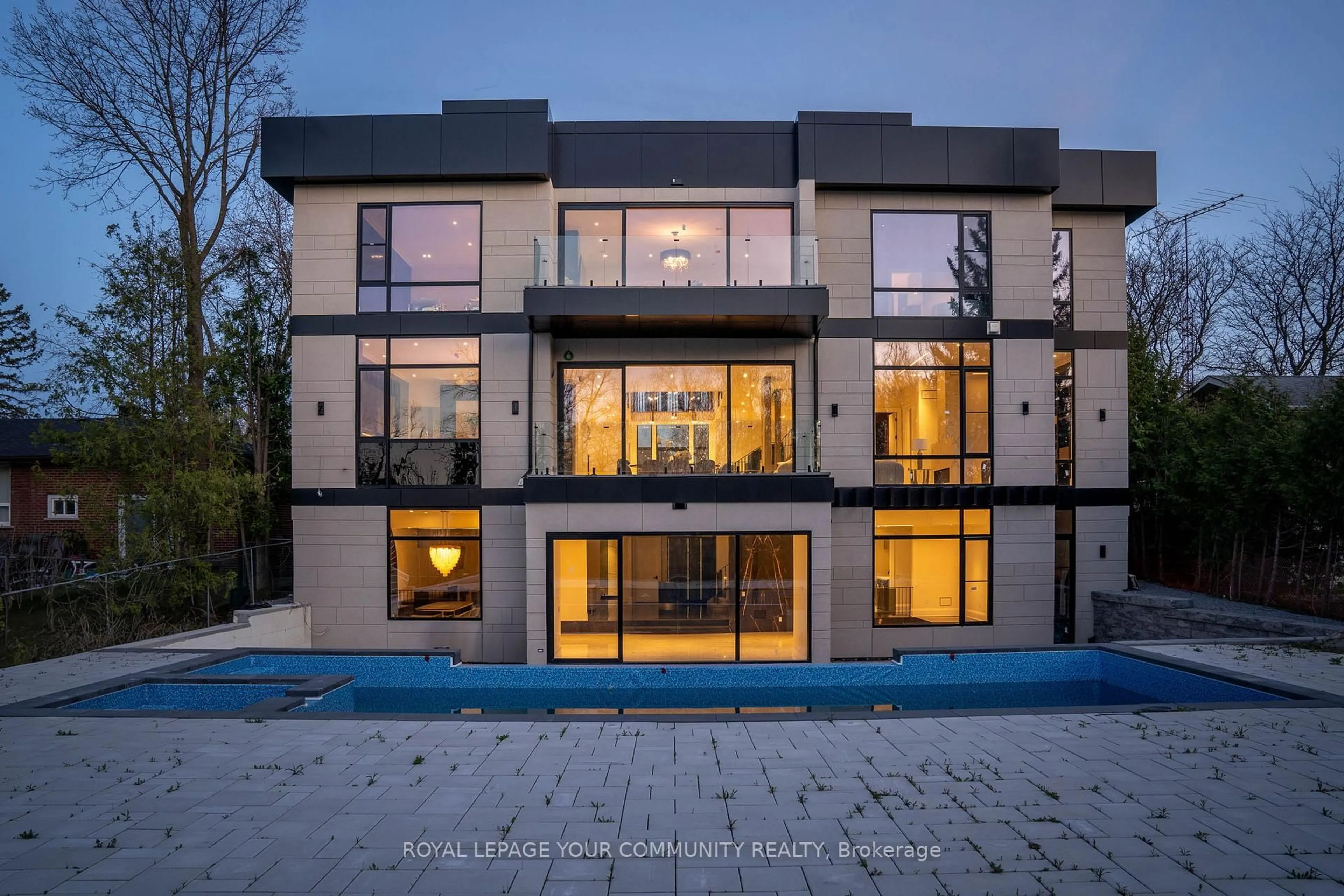 Unknown for 8 Poplar Dr, Richmond Hill Ontario L4E 2W5