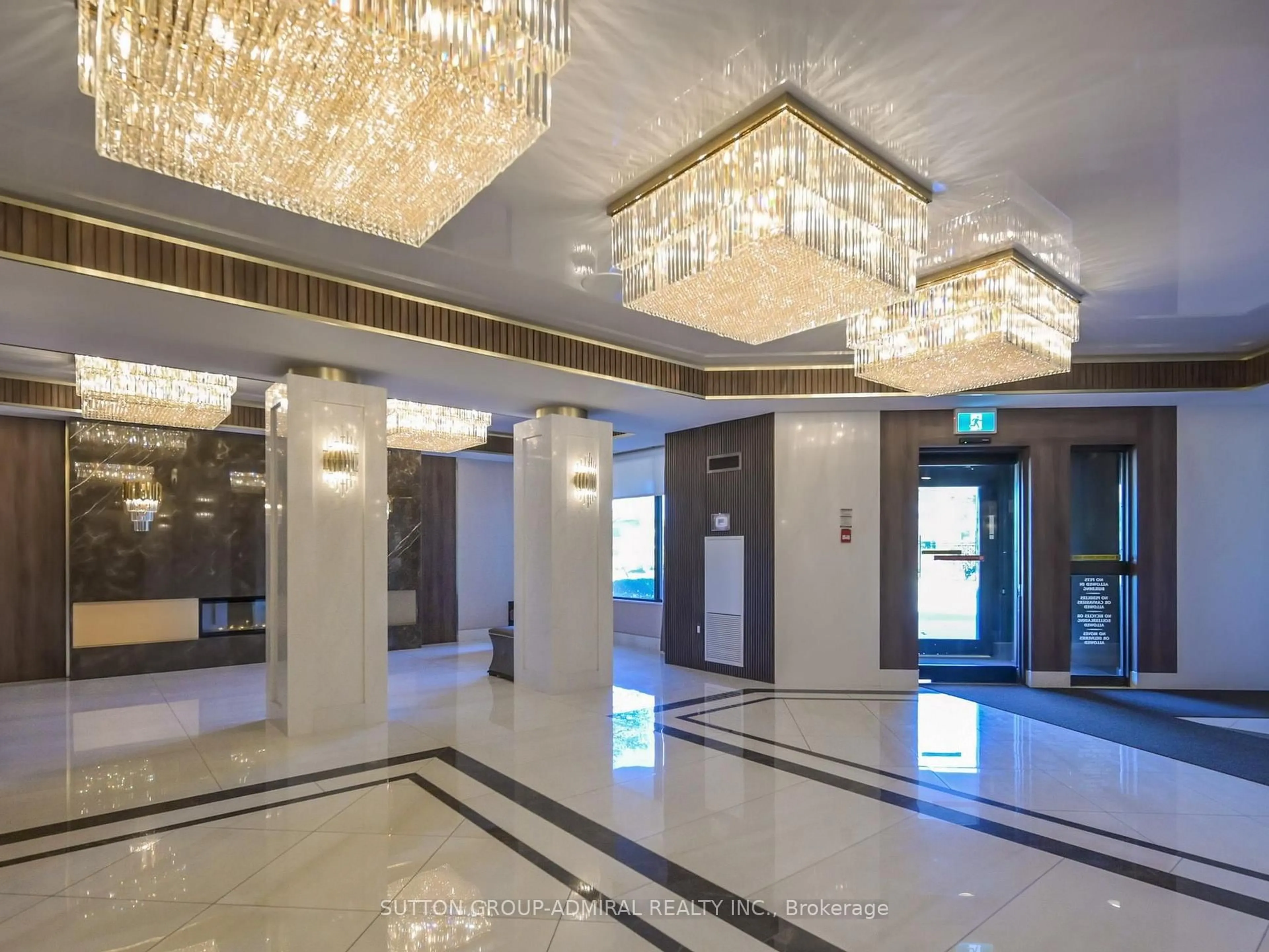 Lobby for 7420 Bathurst St #Ph02, Vaughan Ontario L4J 6X4