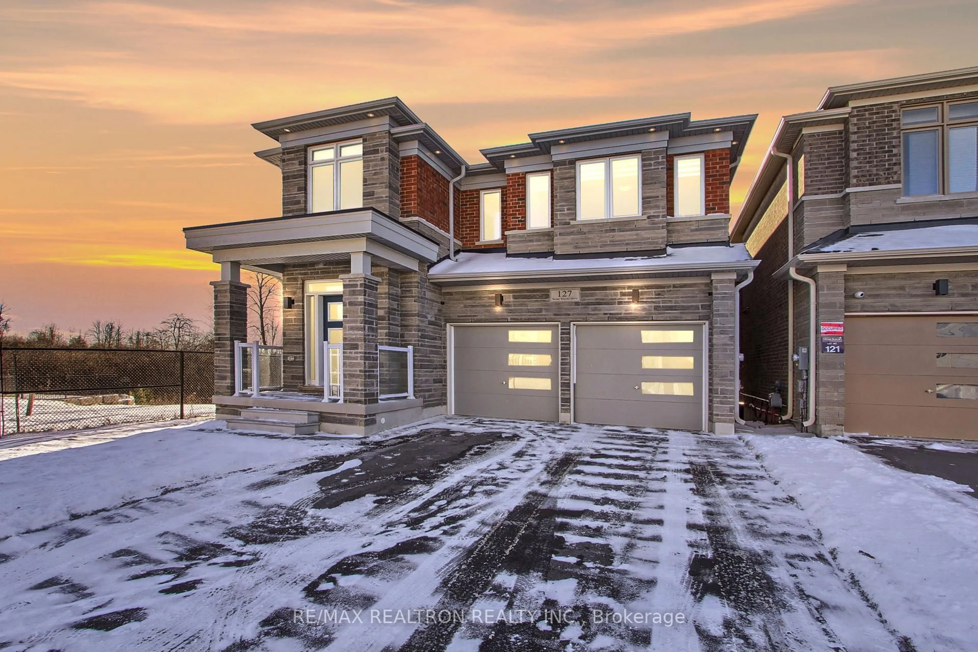 Home with brick exterior material, street for 127 Steam Whistle Dr, Whitchurch-Stouffville Ontario L4A 4X5