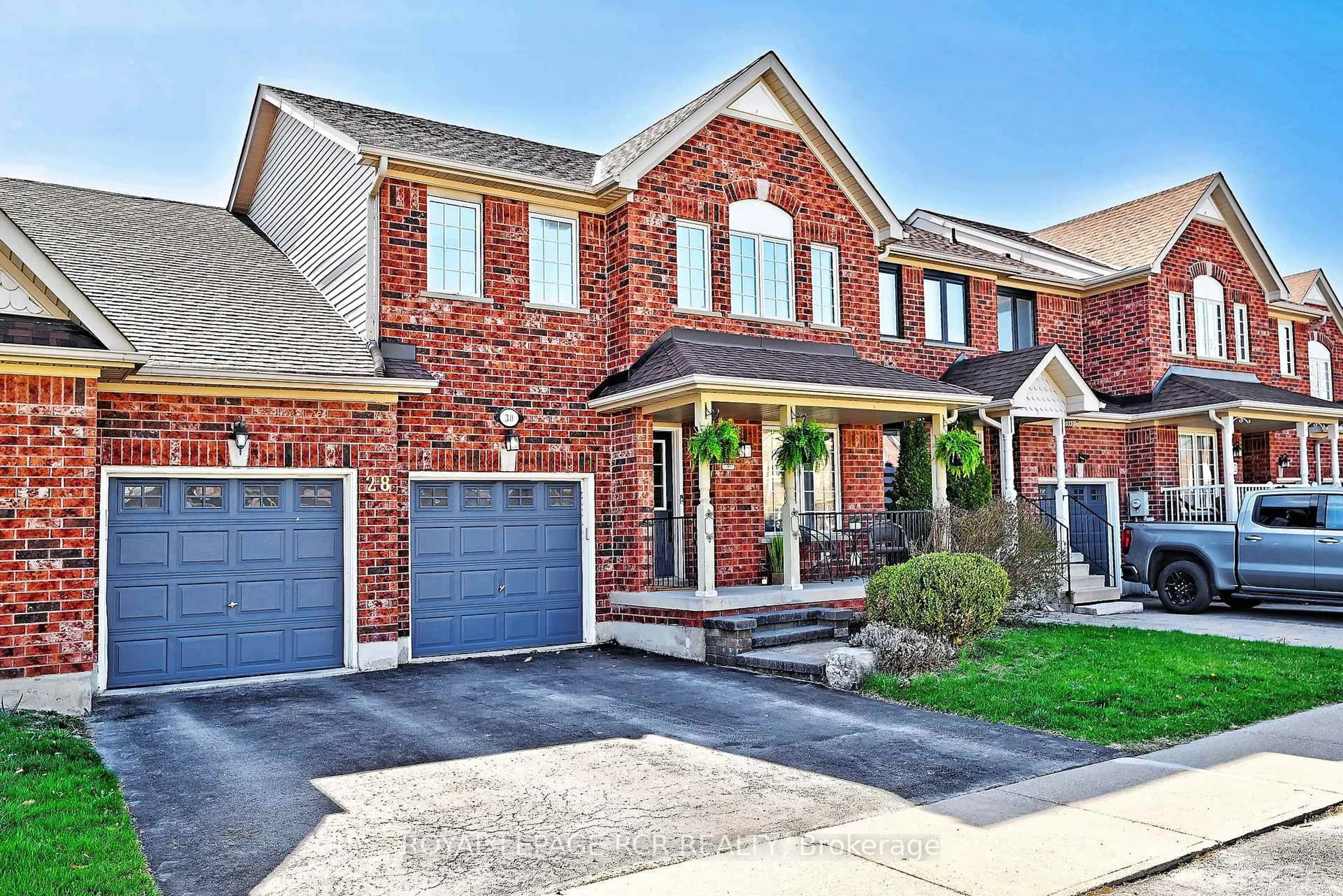 Home with brick exterior material, street for 30 Jessop Ave, King Ontario L0G 1T0