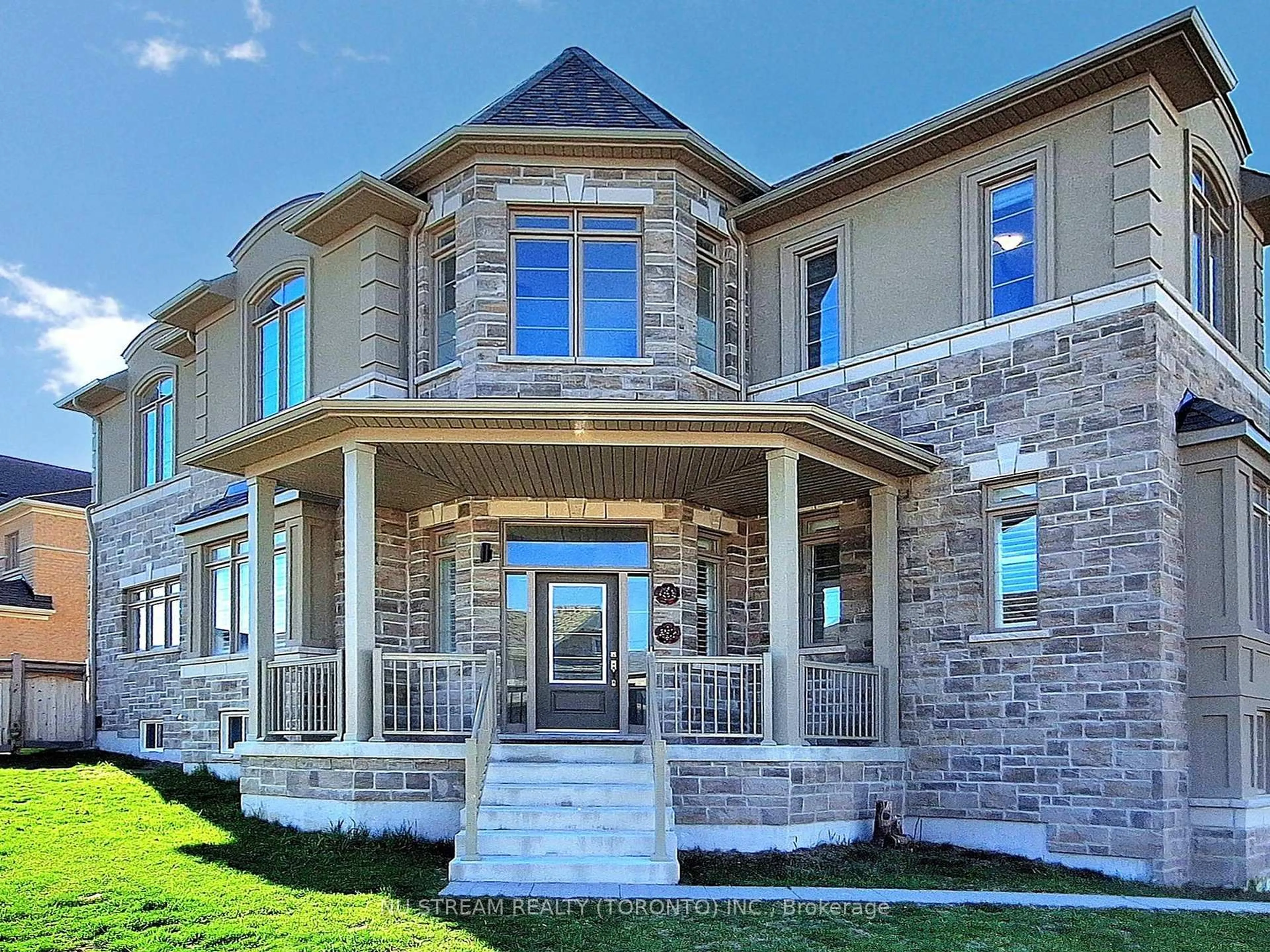 Home with brick exterior material, building for 2 Pietrowski Dr, Georgina Ontario L4P 0J7