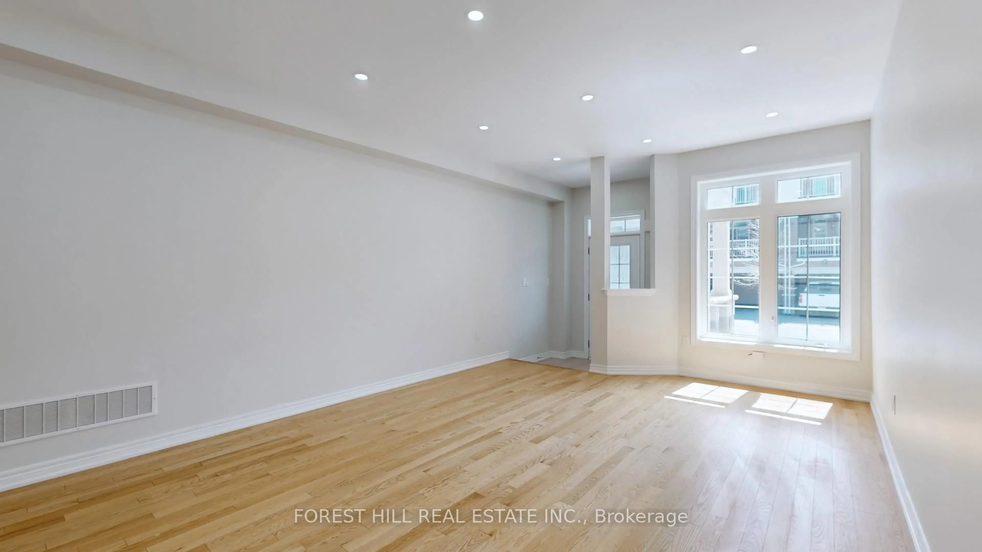 A pic of a room for 28 Luzon Ave, Markham Ontario L6B 1N6