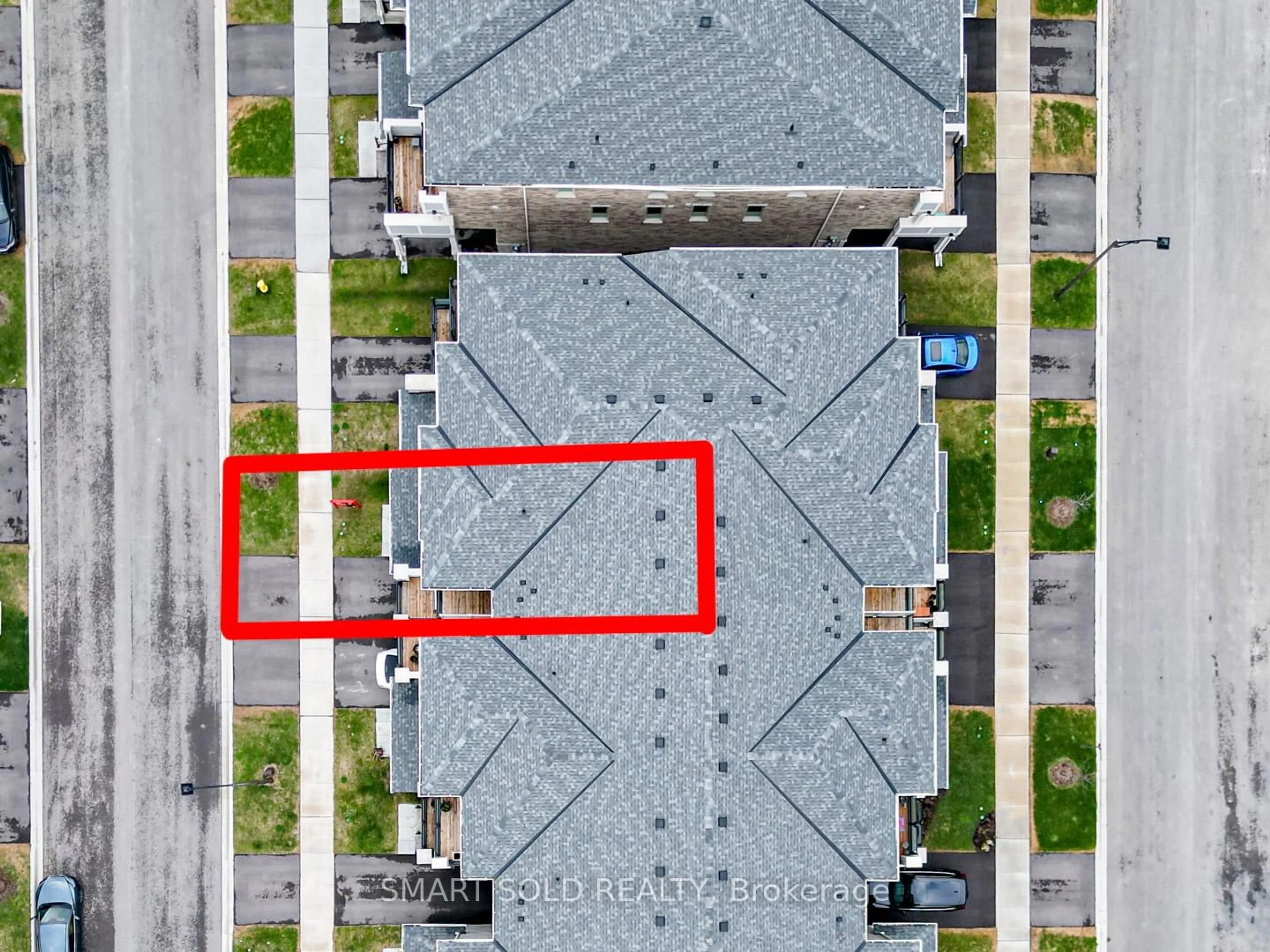A pic from outside/outdoor area/front of a property/back of a property/a pic from drone, unknown for 34 Thomas Frisby Jr Cres, Markham Ontario L6C 3L1