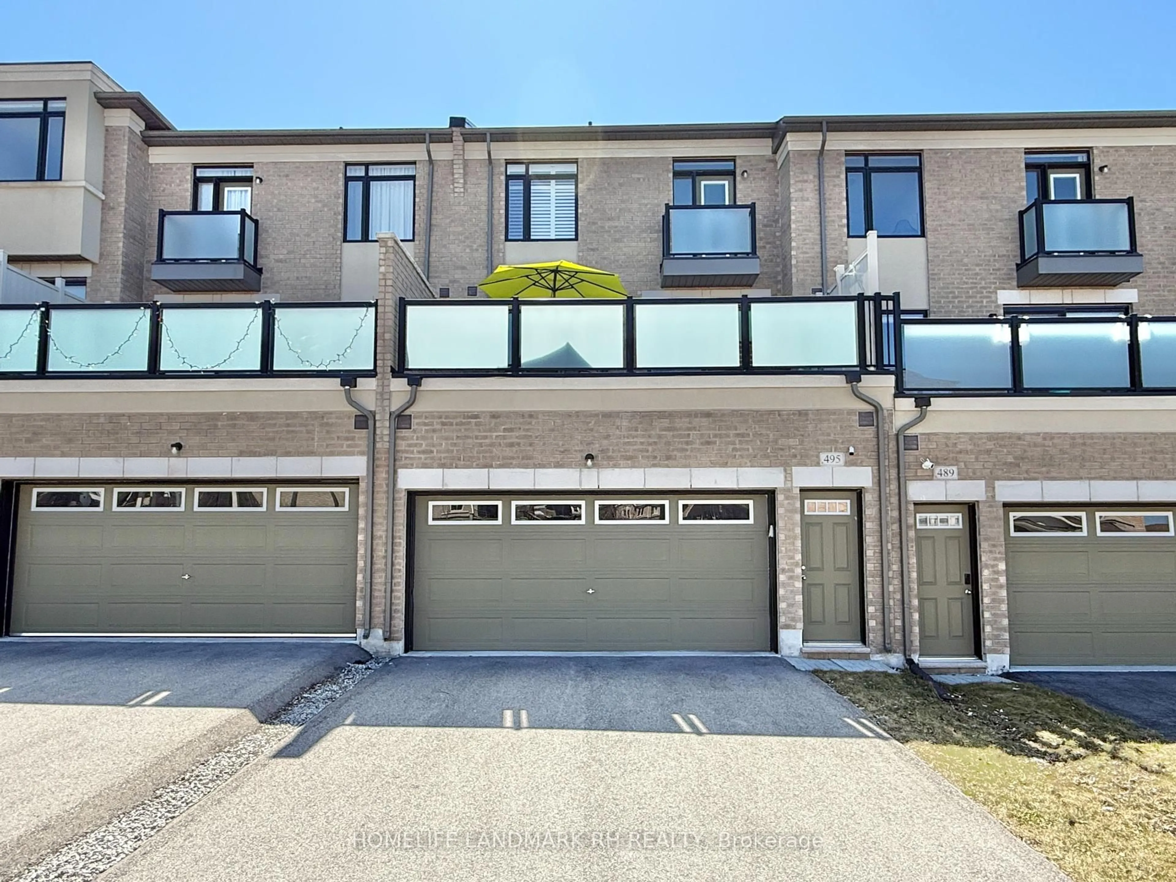 Unknown for 495 William Graham Dr, Aurora Ontario L4G 0Z8