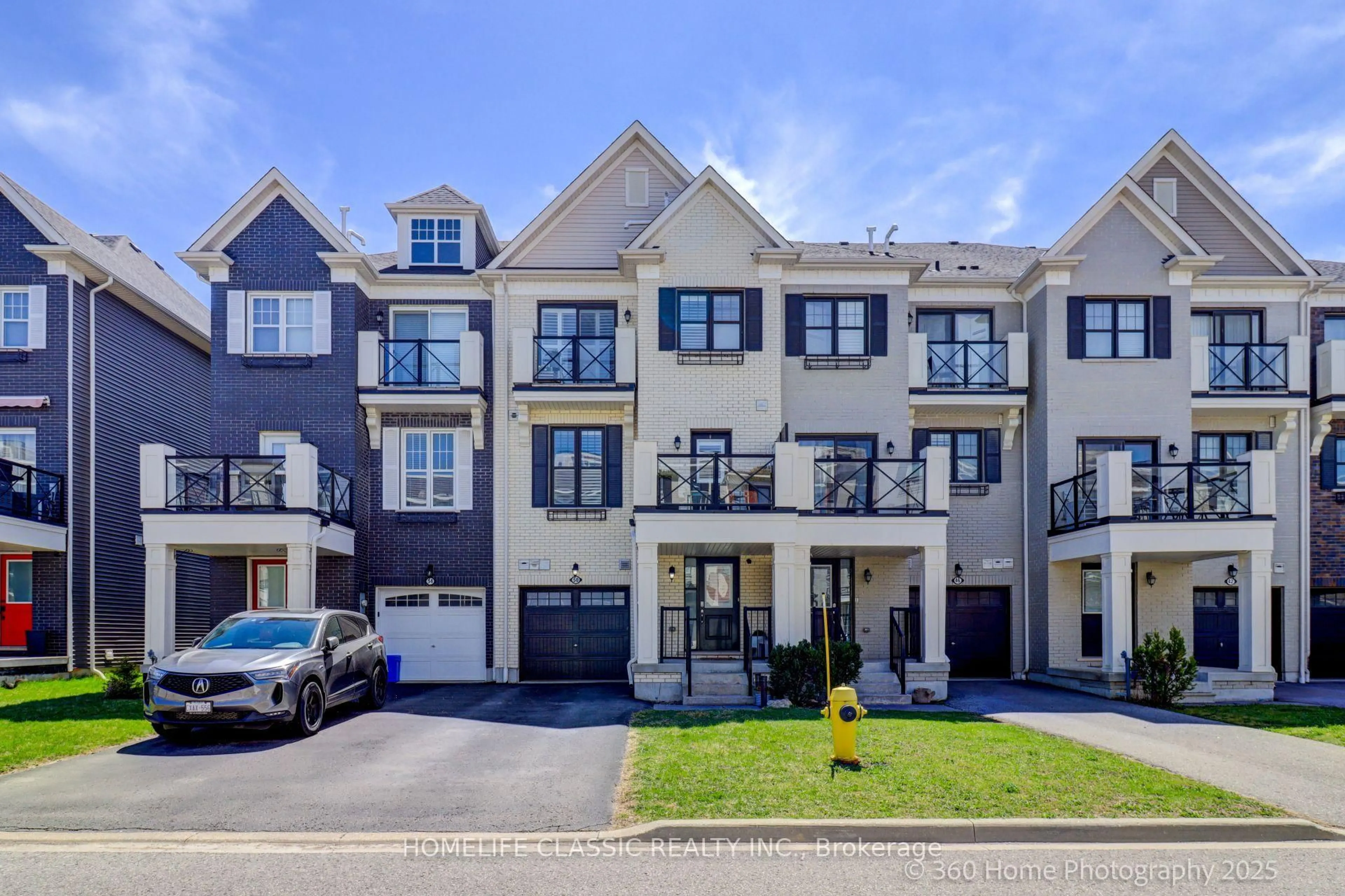 A pic from outside/outdoor area/front of a property/back of a property/a pic from drone, street for 50 Boadway Cres, Whitchurch-Stouffville Ontario L4A 1Y3