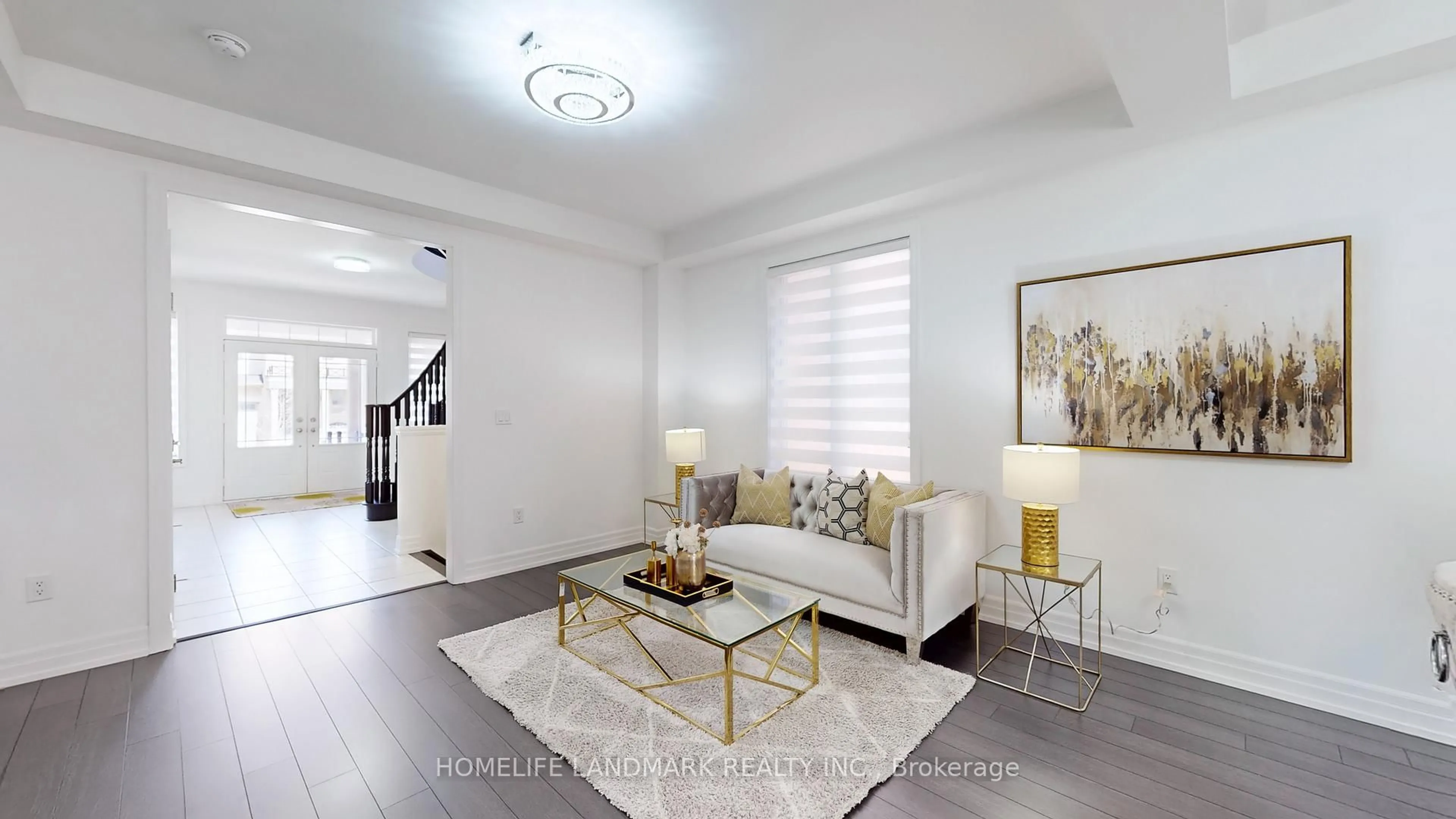 Living room with furniture, unknown for 62 Frank Kelly Dr, East Gwillimbury Ontario L9N 0V2