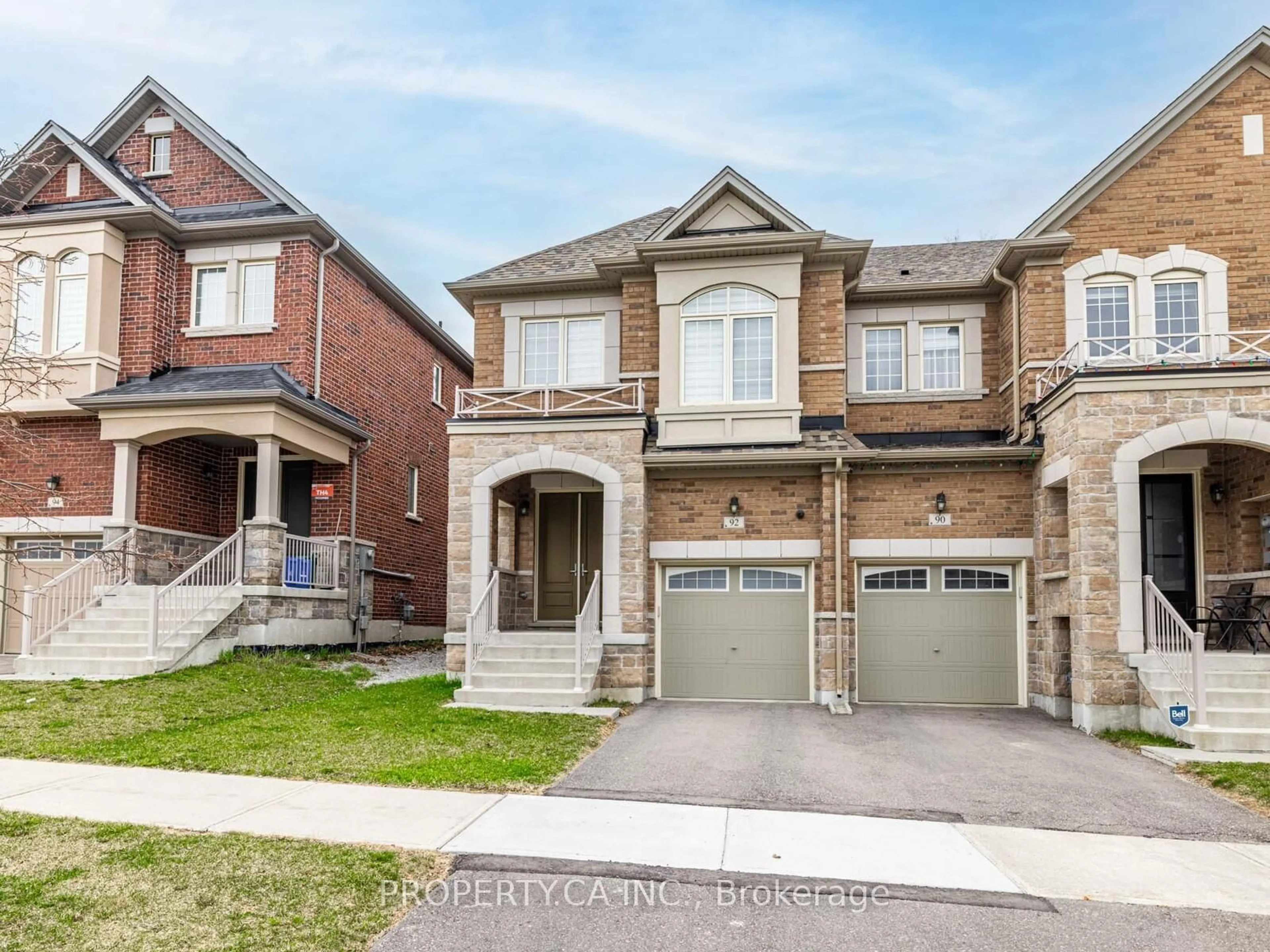 Home with brick exterior material, street for 92 Drizzel Cres, Richmond Hill Ontario L4E 2Z1