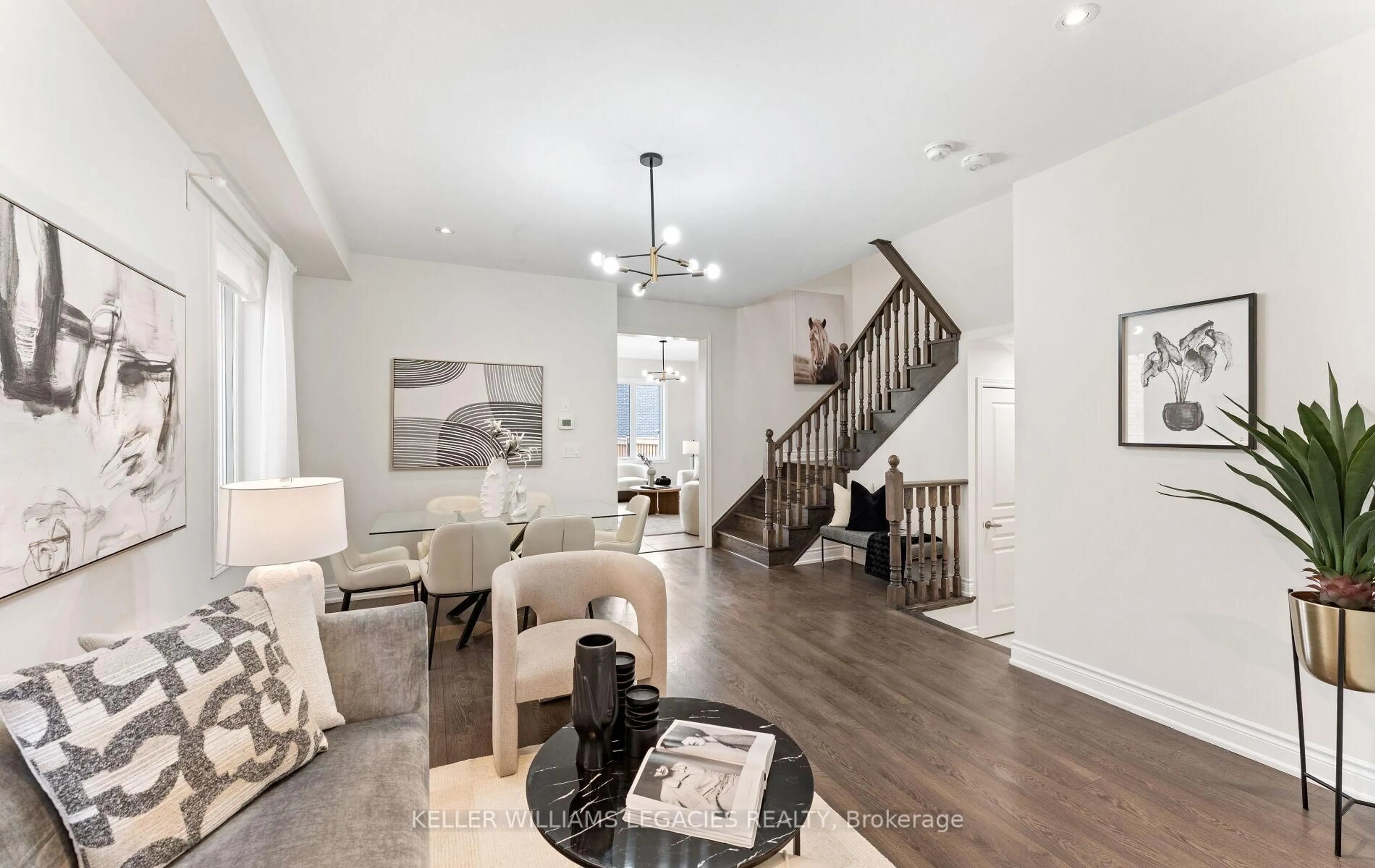 Living room with furniture, unknown for 25 Velia Crt, Vaughan Ontario L4H 4S5