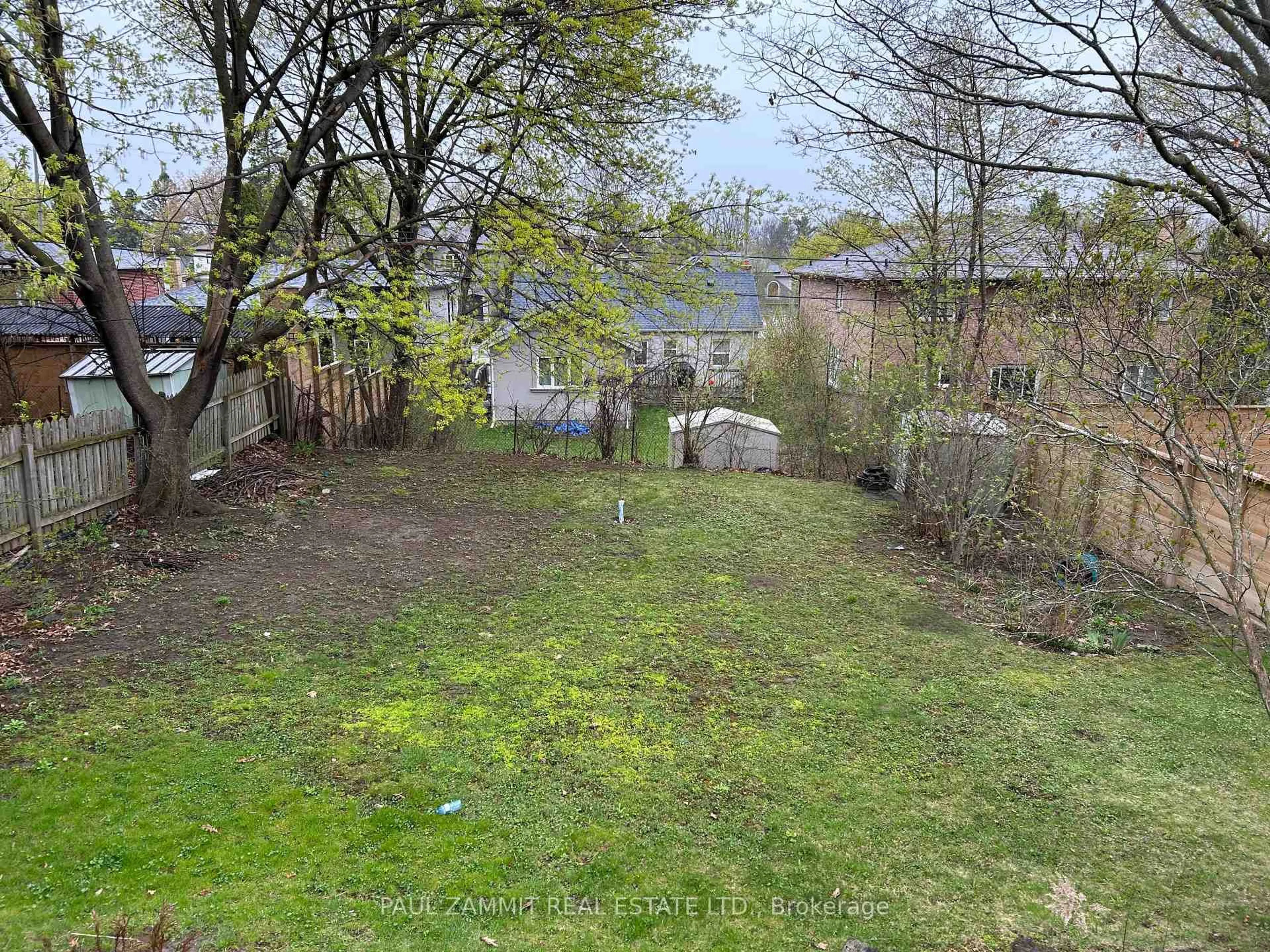 A pic from outside/outdoor area/front of a property/back of a property/a pic from drone, forest/trees view for 106 Highland Park Blvd, Markham Ontario L3T 1B7