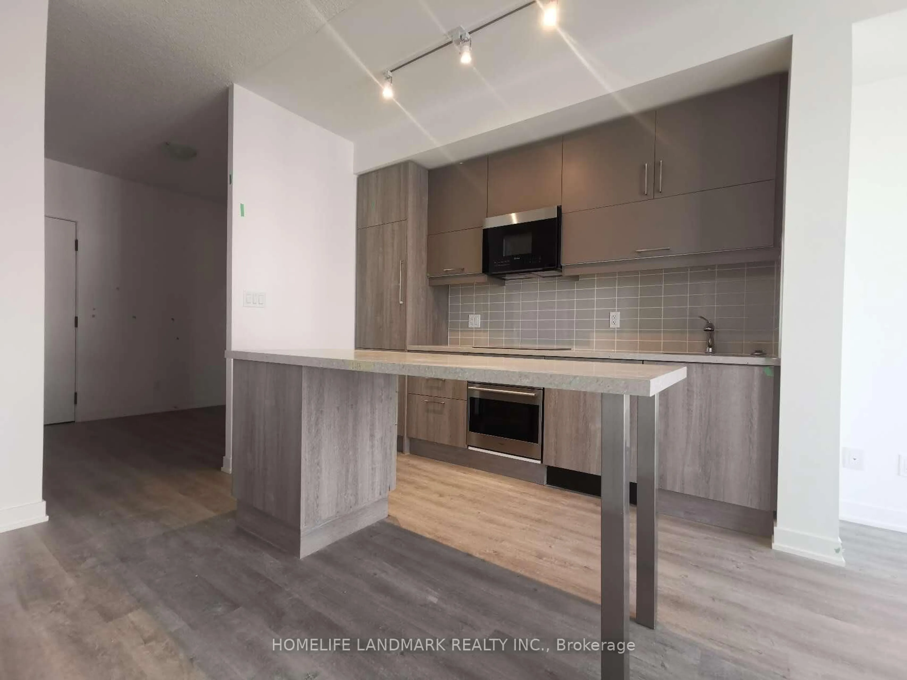 Open concept kitchen, unknown for 292 Verdale Crossing N/A #B1402, Markham Ontario L6G 0H6