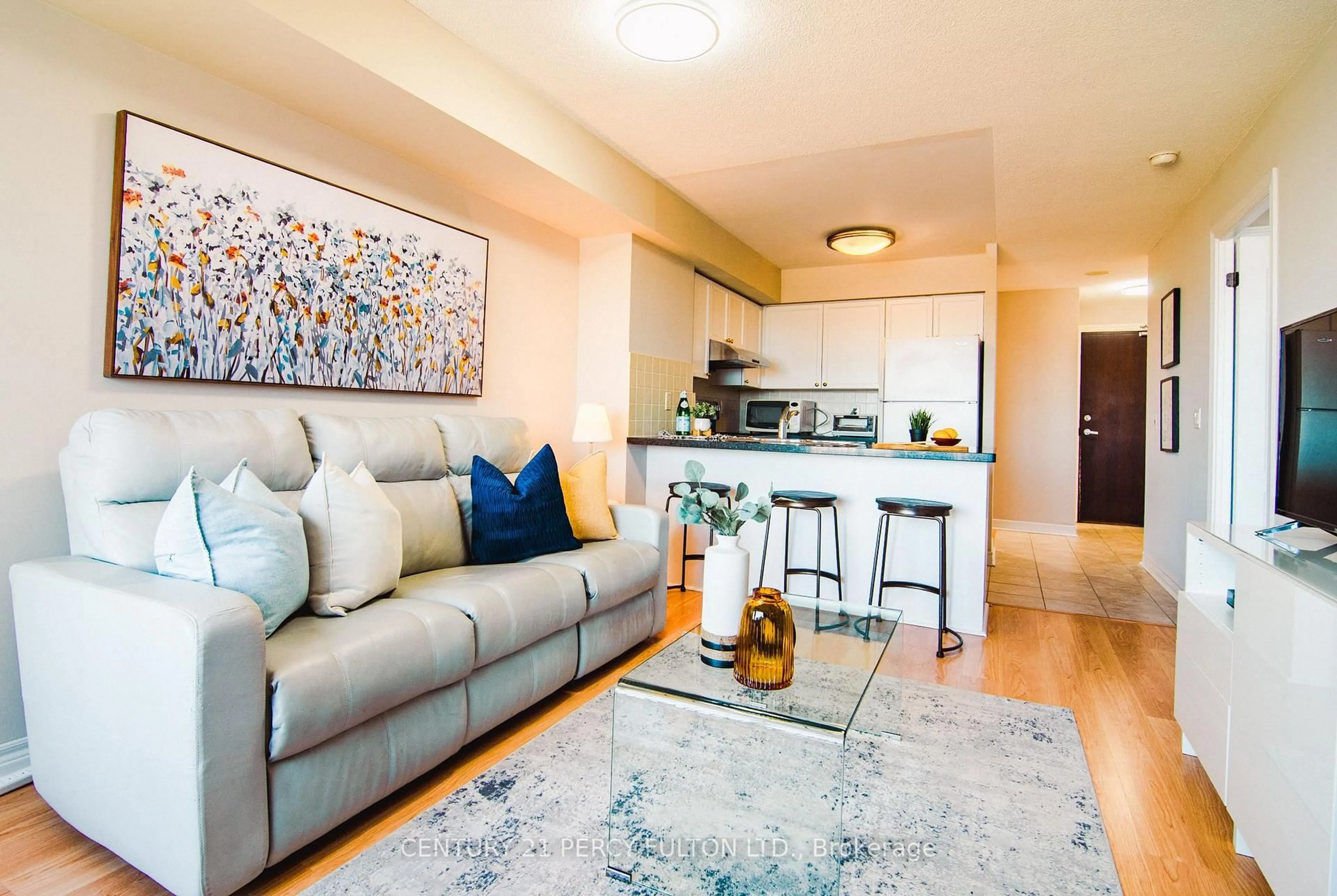 Living room with furniture, unknown for 15 North Park Rd #707, Vaughan Ontario L4J 0A1