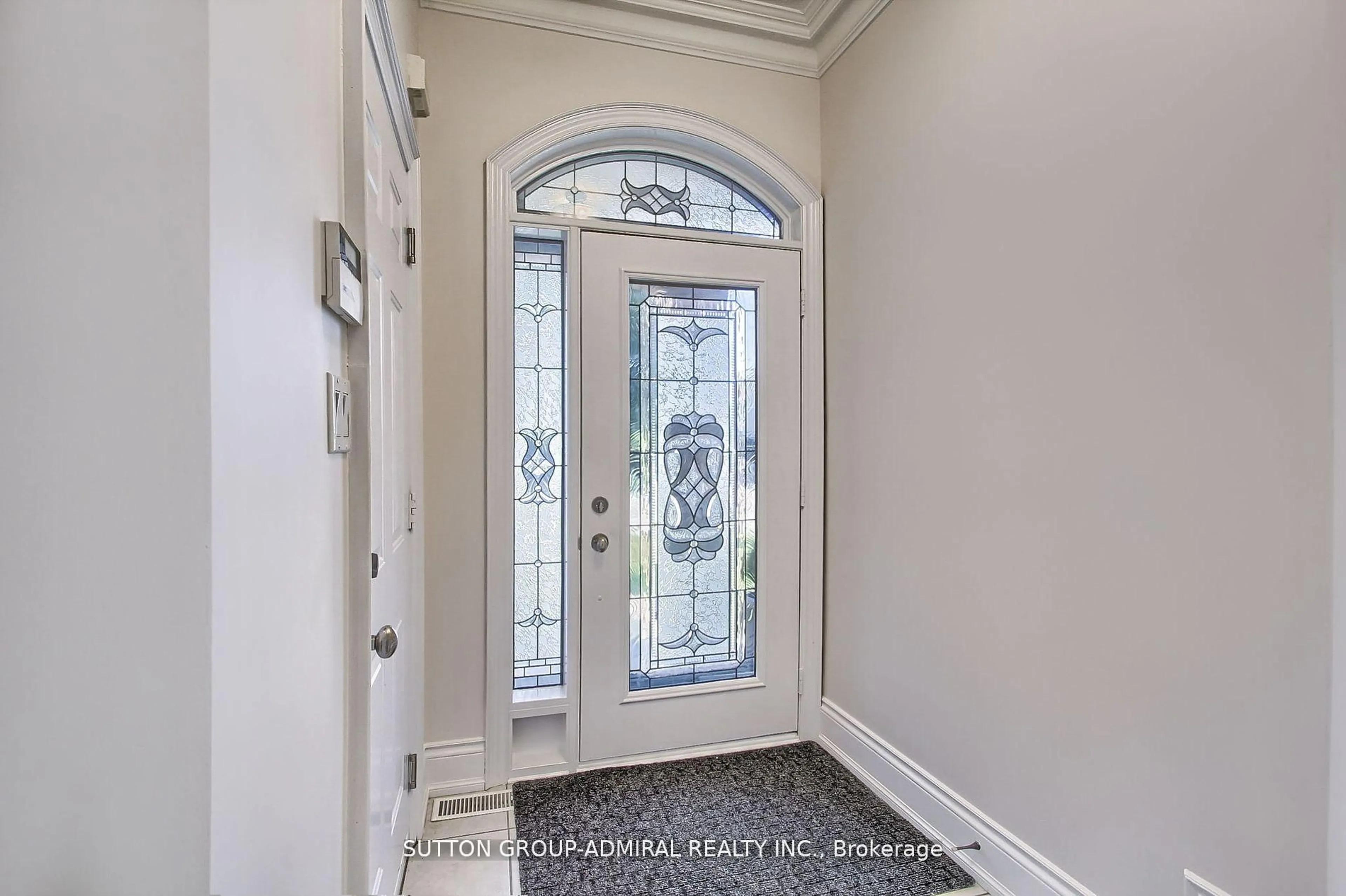 Indoor entryway for 50 Guery Cres, Vaughan Ontario L4L 9P5