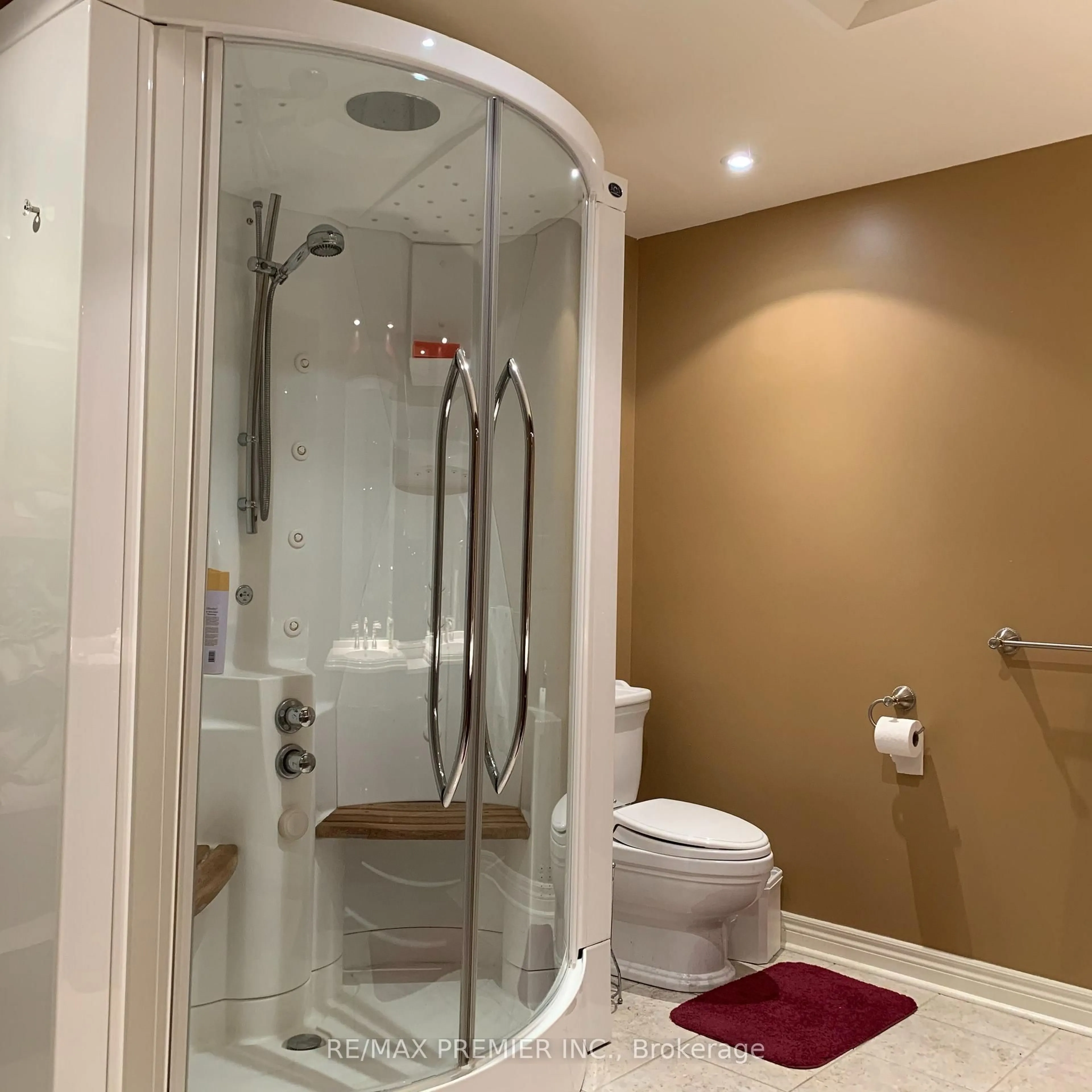 Standard bathroom, unknown for 71 Gidleigh Park Cres, Vaughan Ontario L4H 1J3
