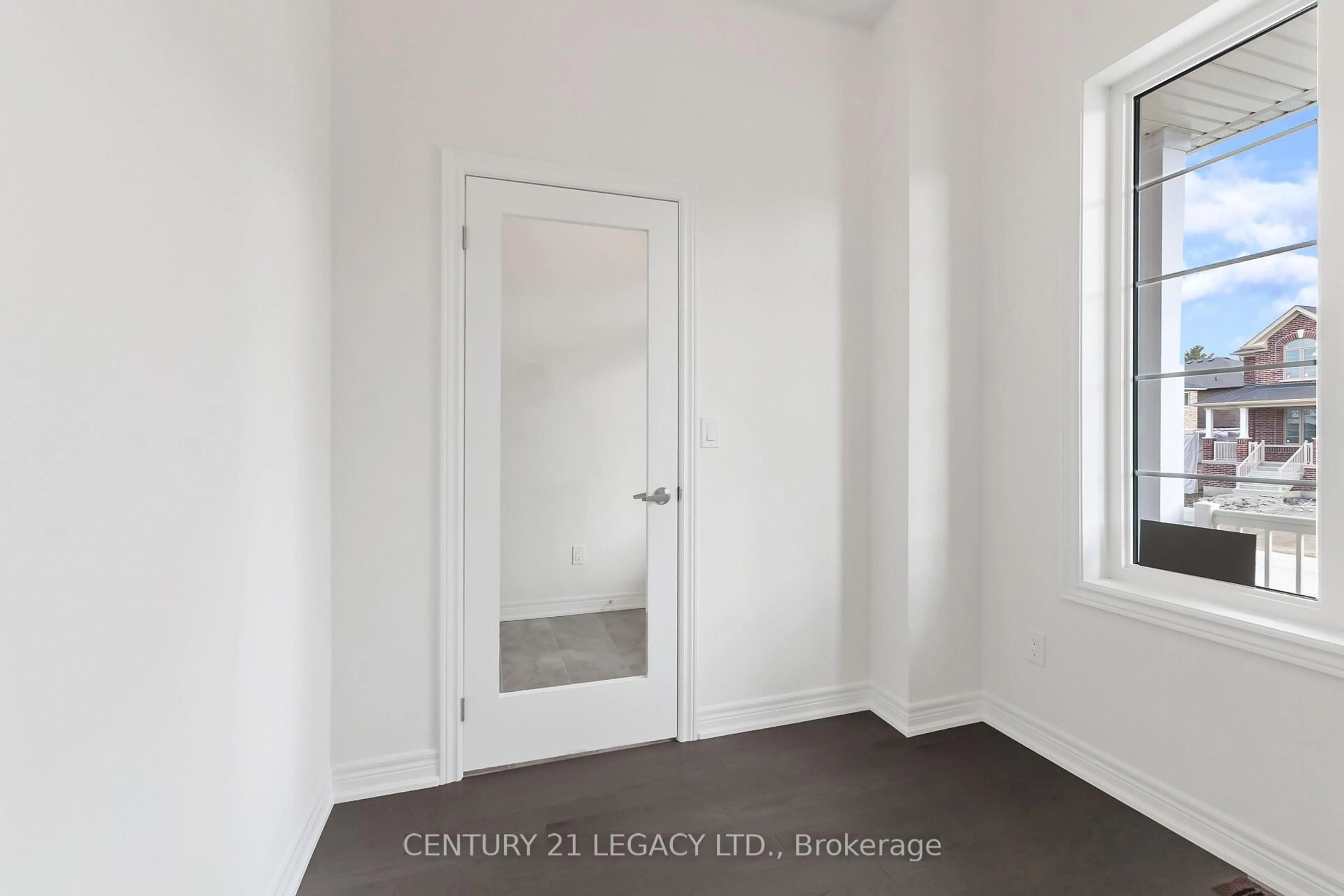 A pic of a room for 1274 Davis Loop N/A, Innisfil Ontario L0L 1W0
