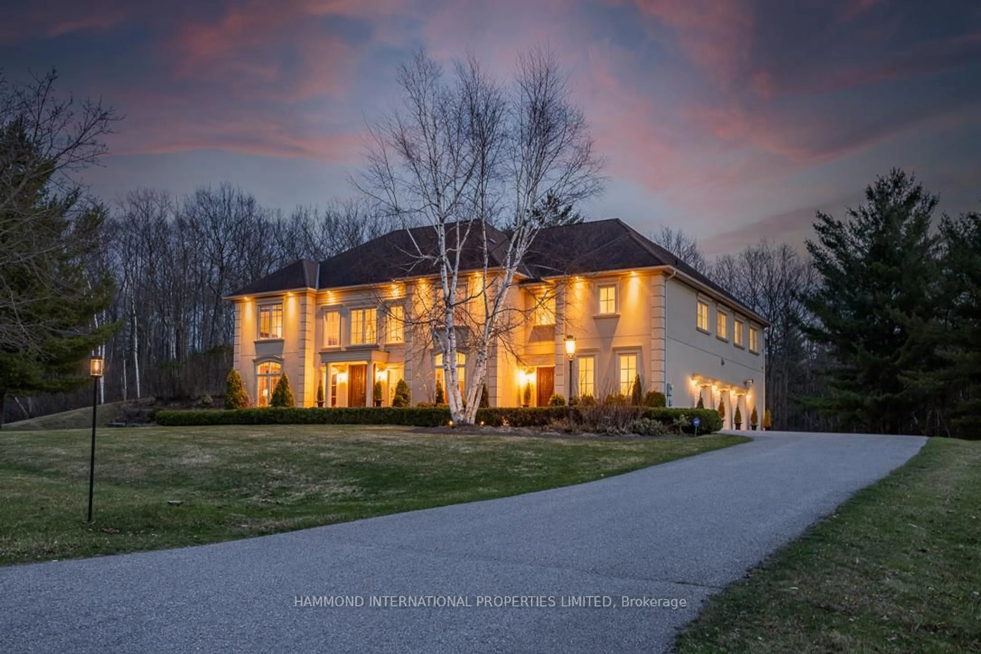 Unknown for 65 Kingswood Dr, King Ontario L7B 1K8
