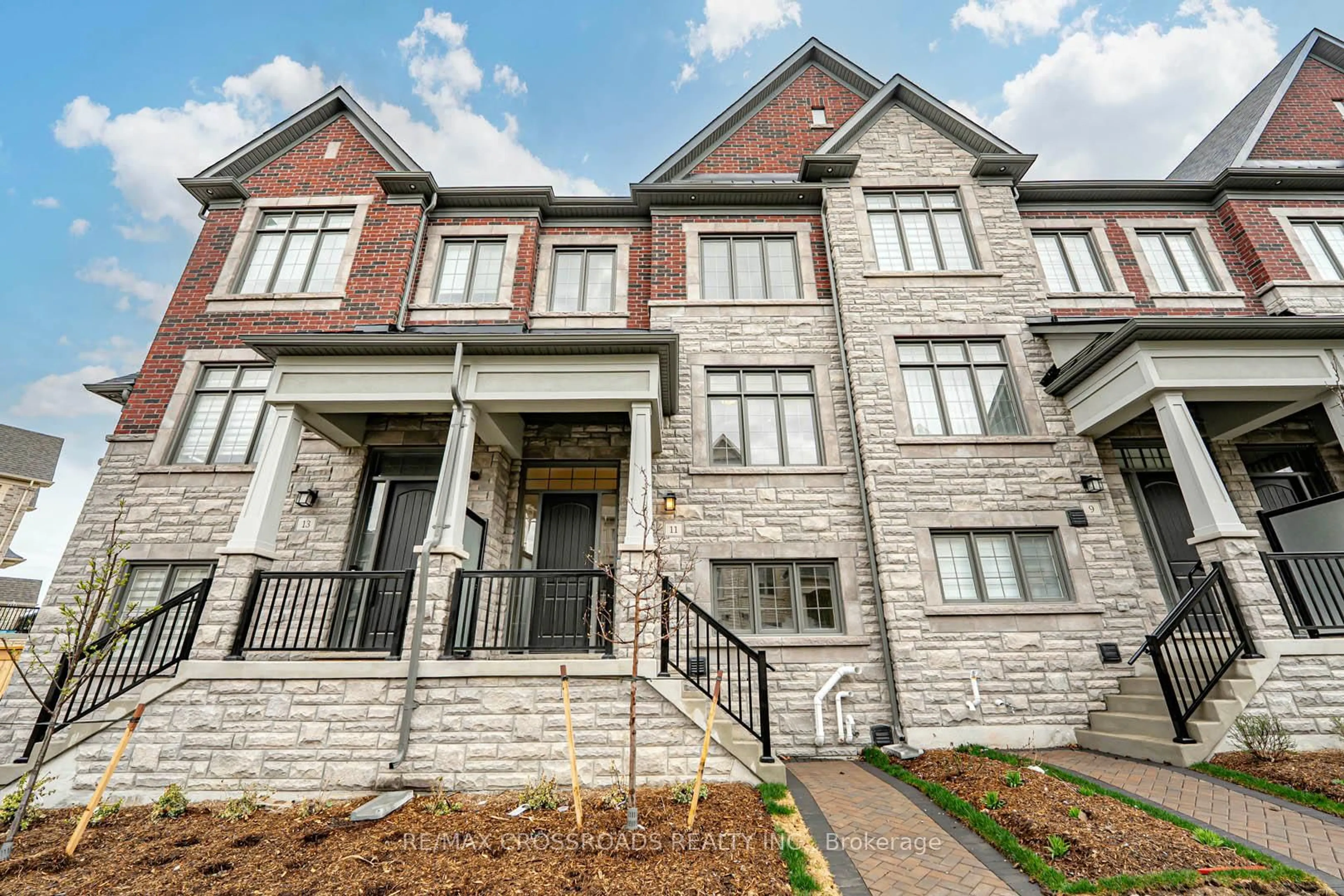 Home with brick exterior material, unknown for 11 Bright Terrace Way, Markham Ontario L6C 3L5
