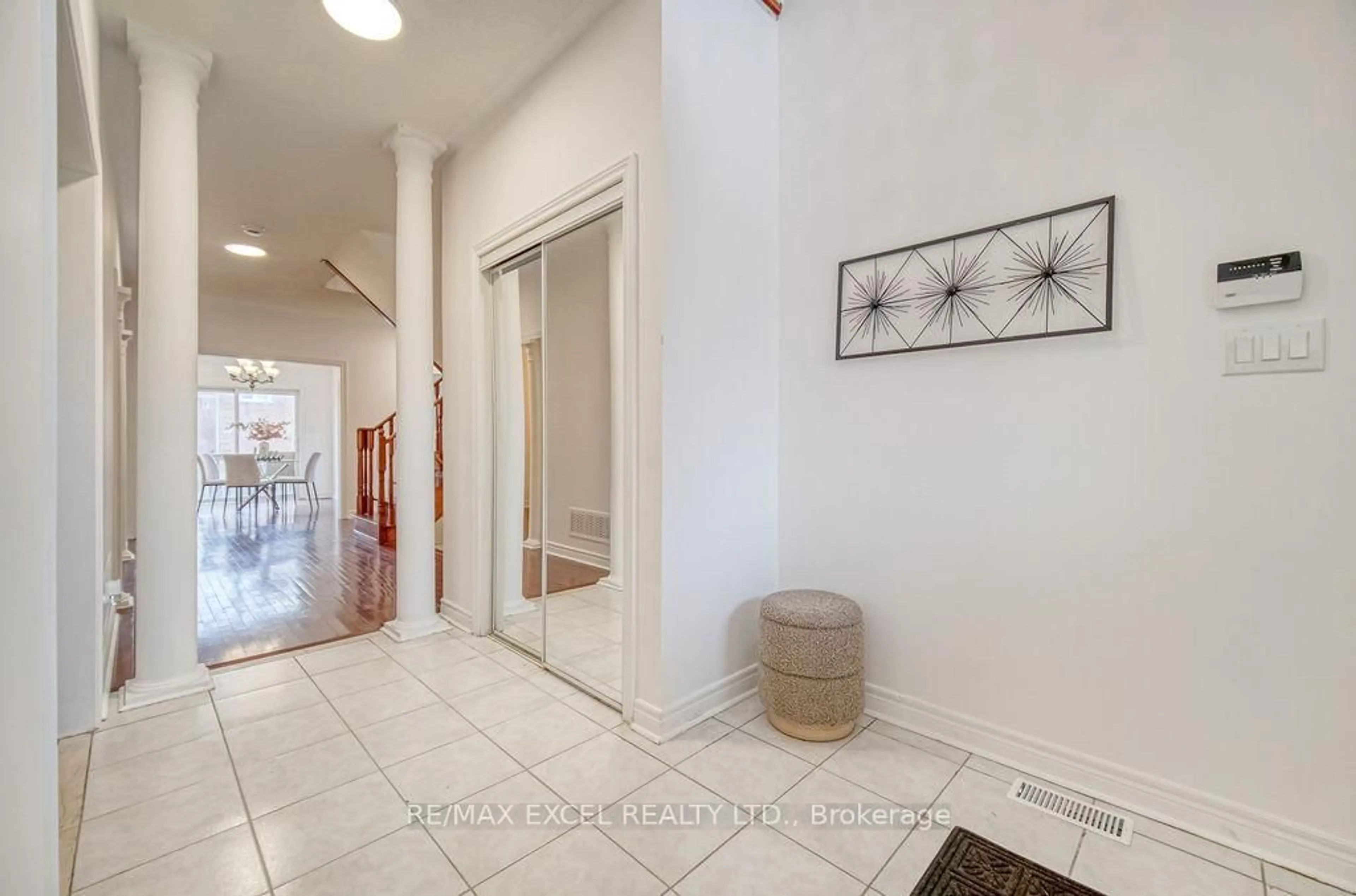 Indoor foyer for 316 Williamson Rd, Markham Ontario L6E 2A7
