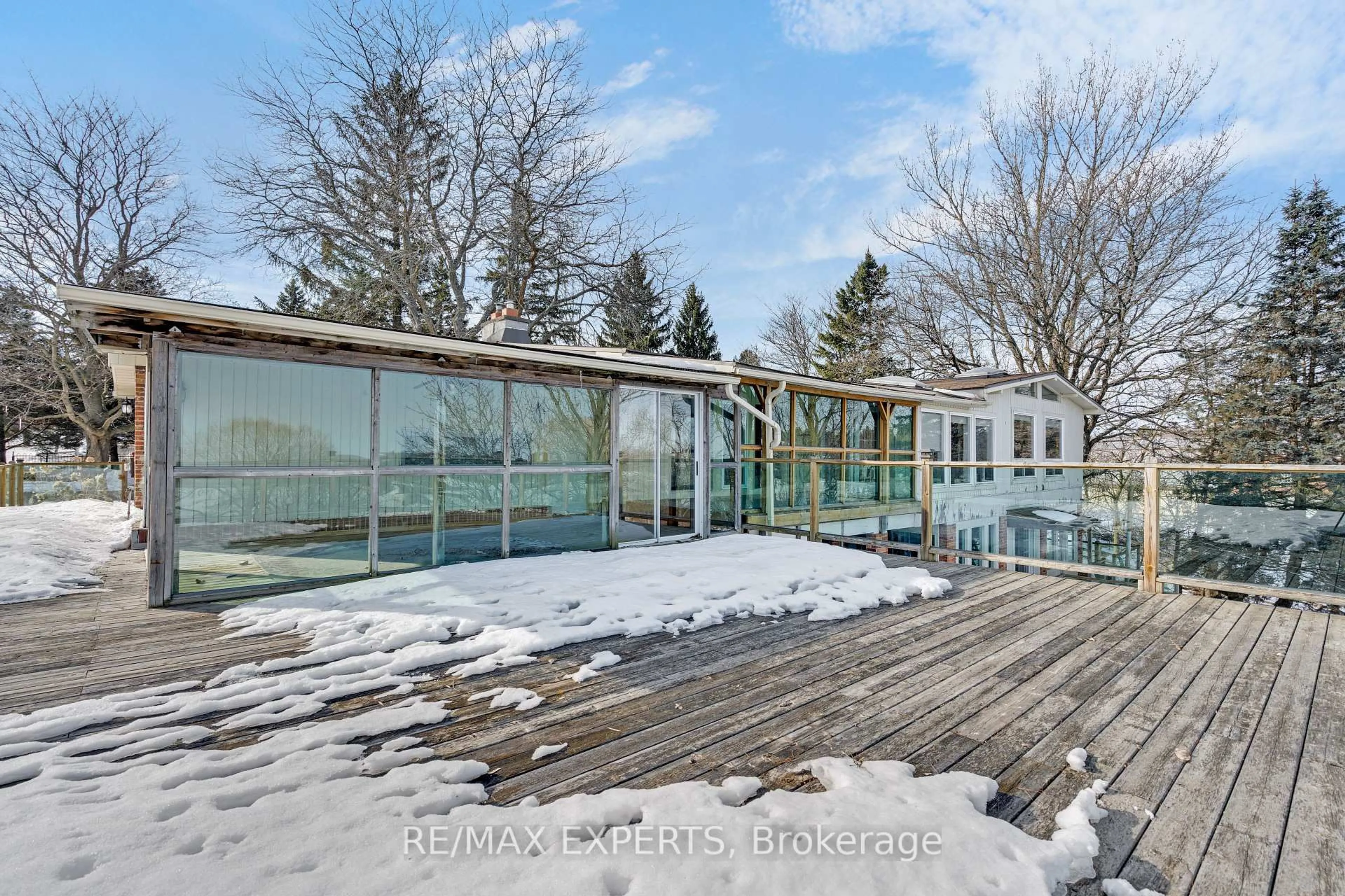 Patio, unknown for 5780 17th Sdrd, King Ontario L0G 1T0
