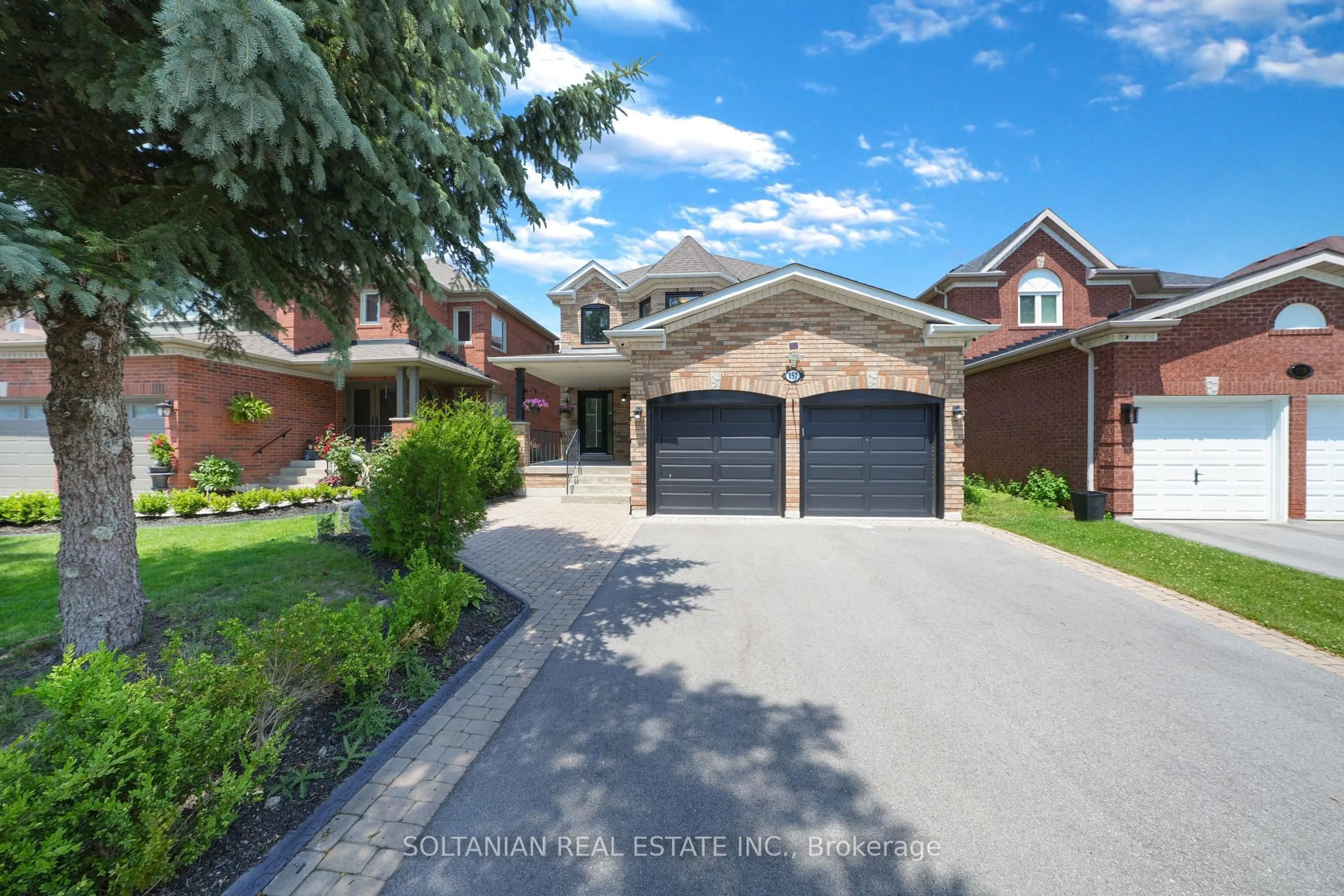 Home with brick exterior material, street for 157 Bothwell Cres, Newmarket Ontario L3X 2K4