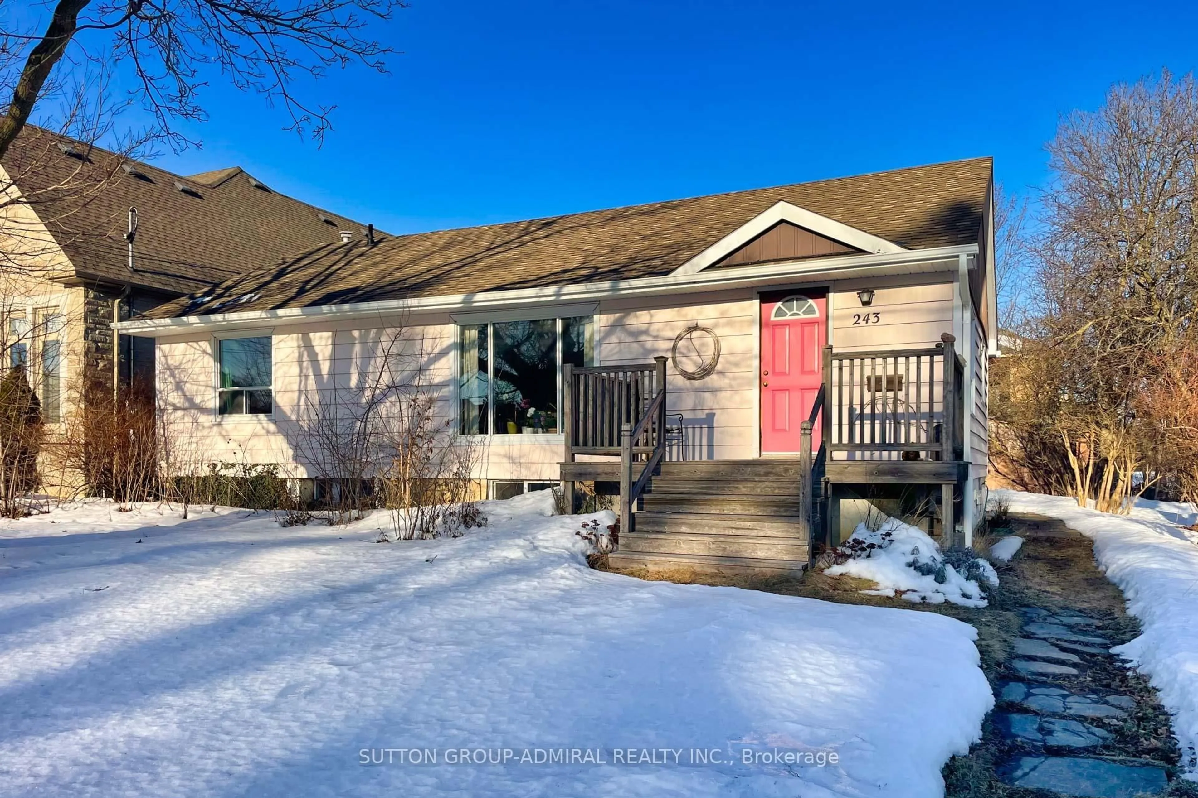 Unknown for 243 Ruggles Ave, Richmond Hill Ontario L4C 1Y6