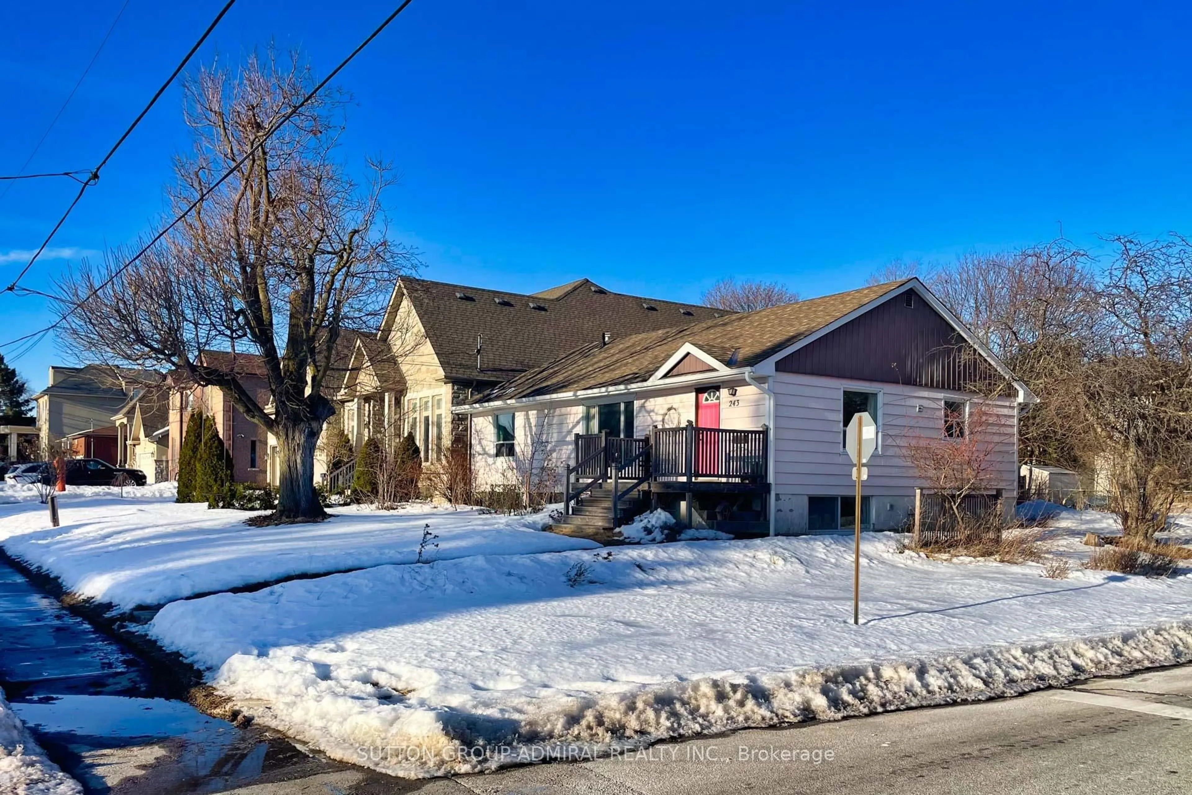 Unknown for 243 Ruggles Ave, Richmond Hill Ontario L4C 1Y6