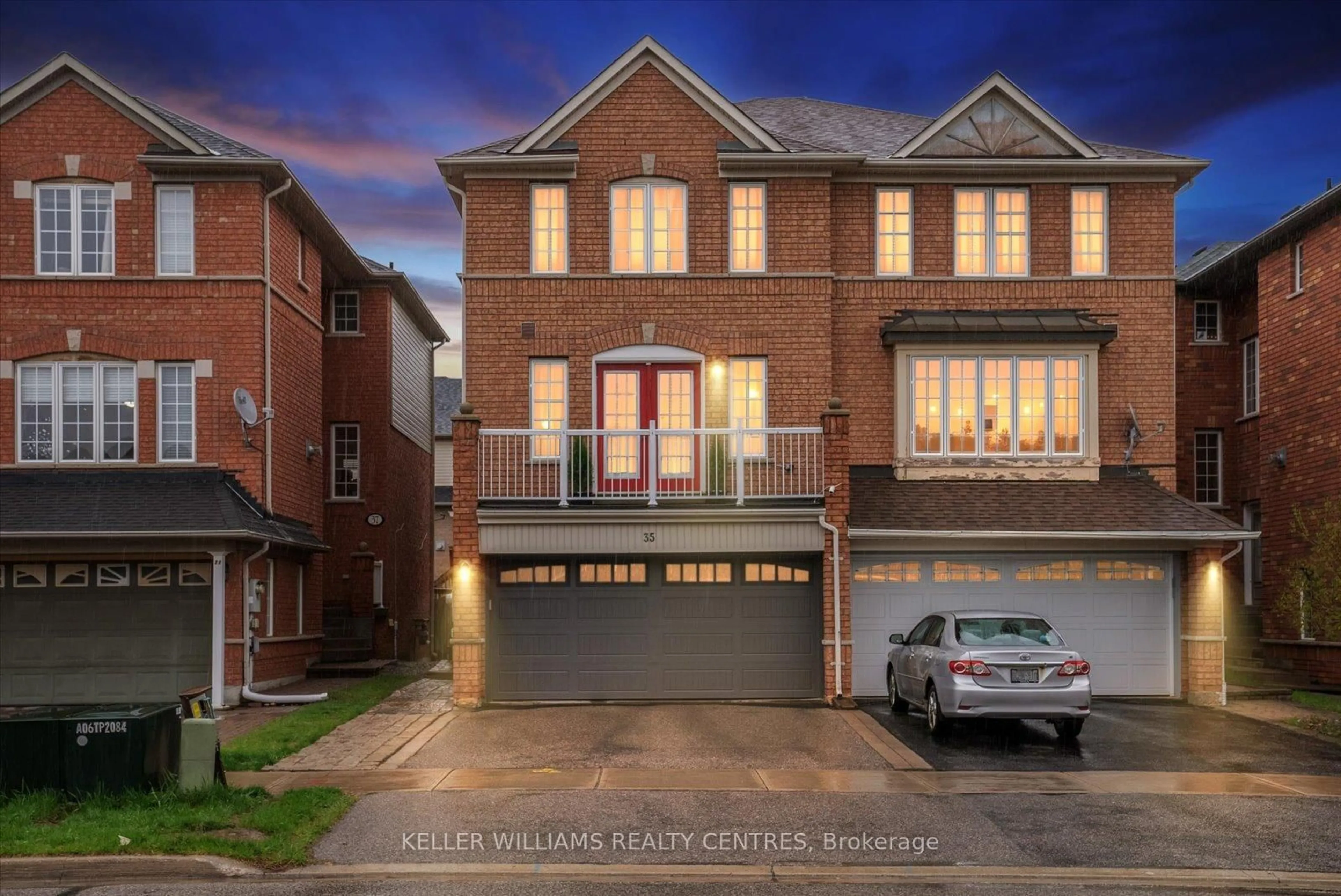 Home with brick exterior material, street for 35 Millcliff Circ, Aurora Ontario L4G 7N7