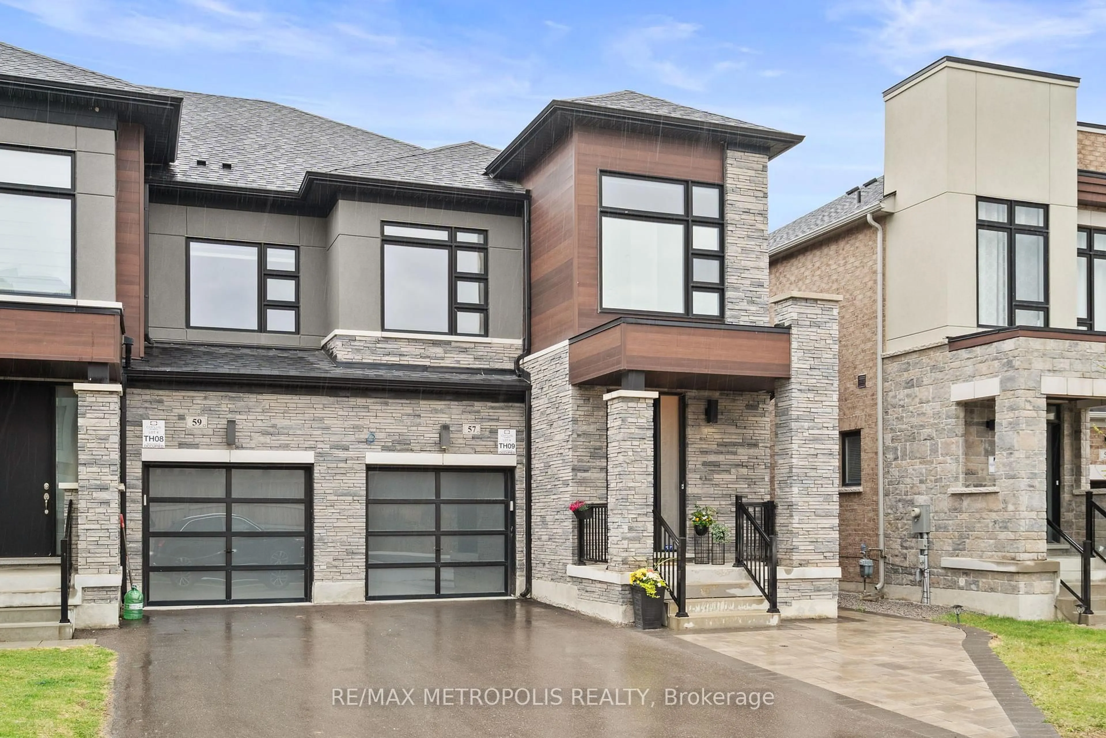 Home with brick exterior material, street for 57 DUCHARME Dr, Richmond Hill Ontario L4S 0J3