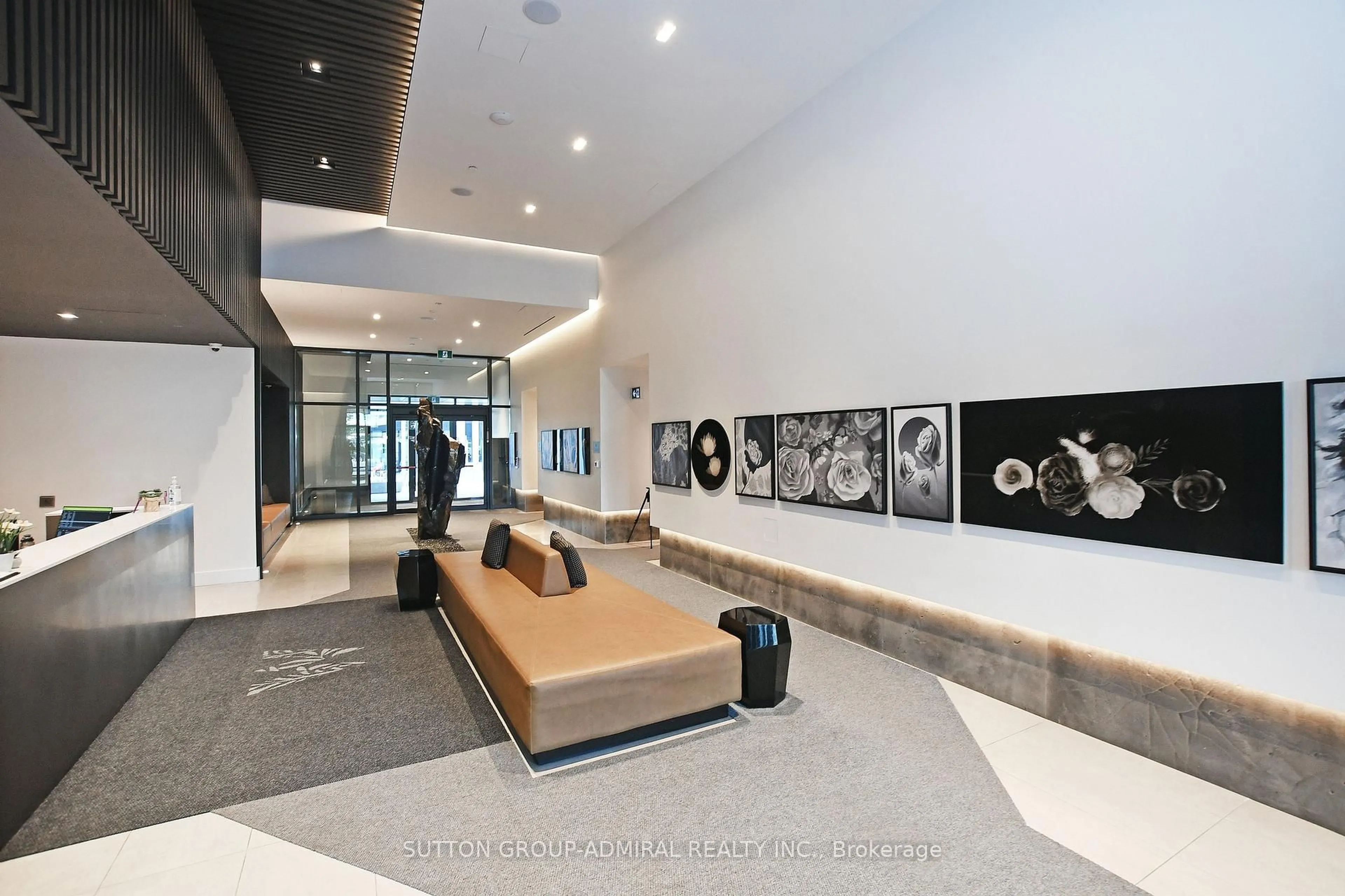 Lobby for 8868 Yonge St #505-E, Richmond Hill Ontario L4C 0T4