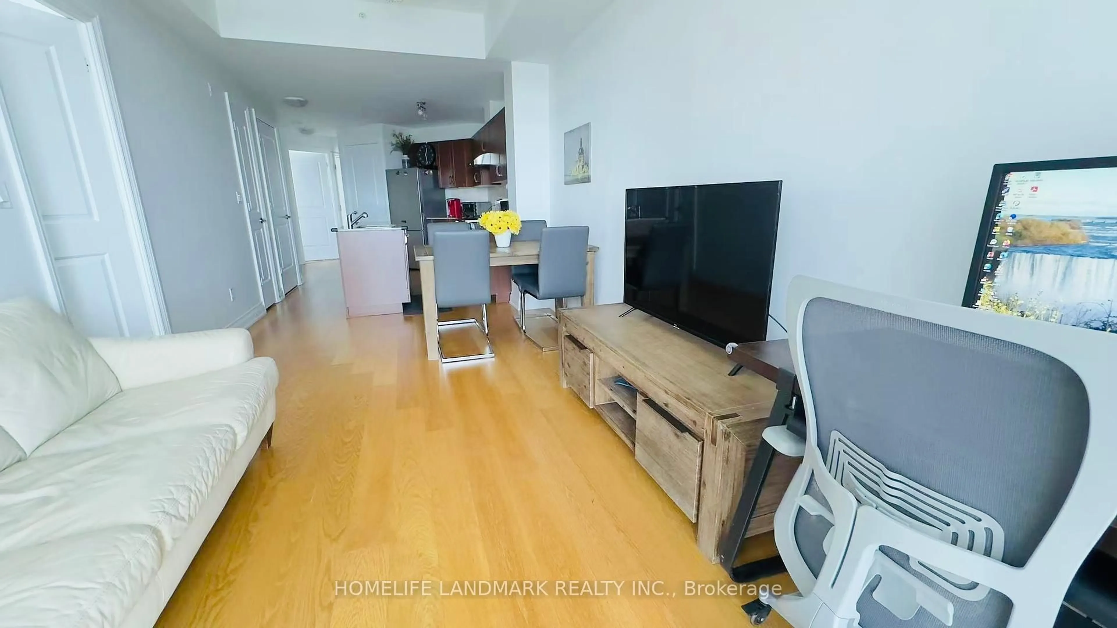 A pic of a room for 68 Main St #501, Markham Ontario L3P 0N5