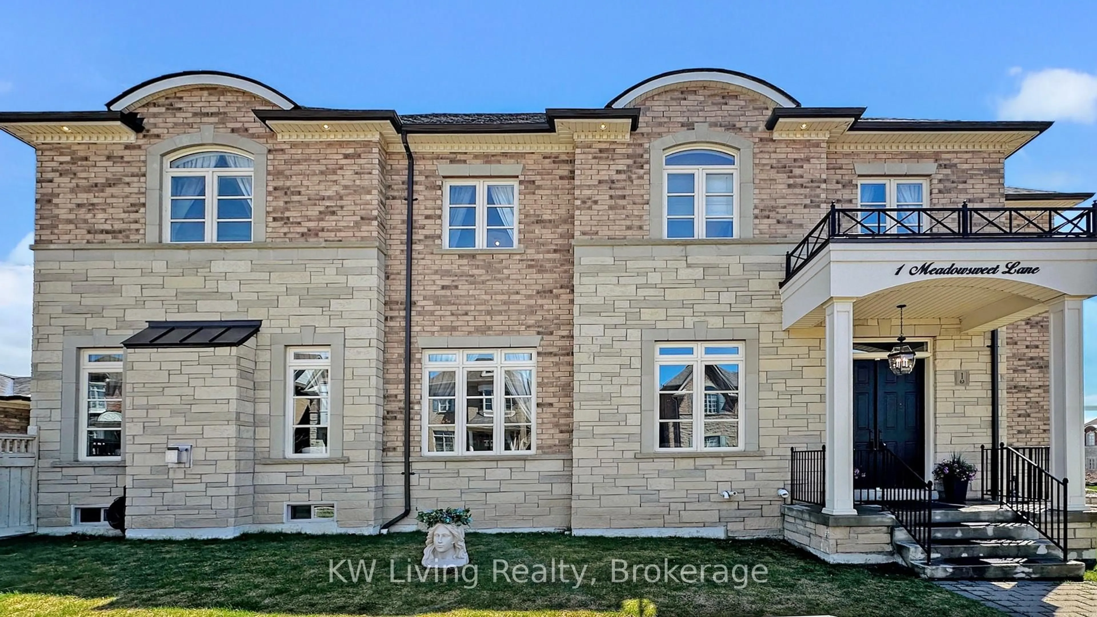 Home with brick exterior material, building for 1 Meadowsweet Lane, Richmond Hill Ontario L4E 1B8