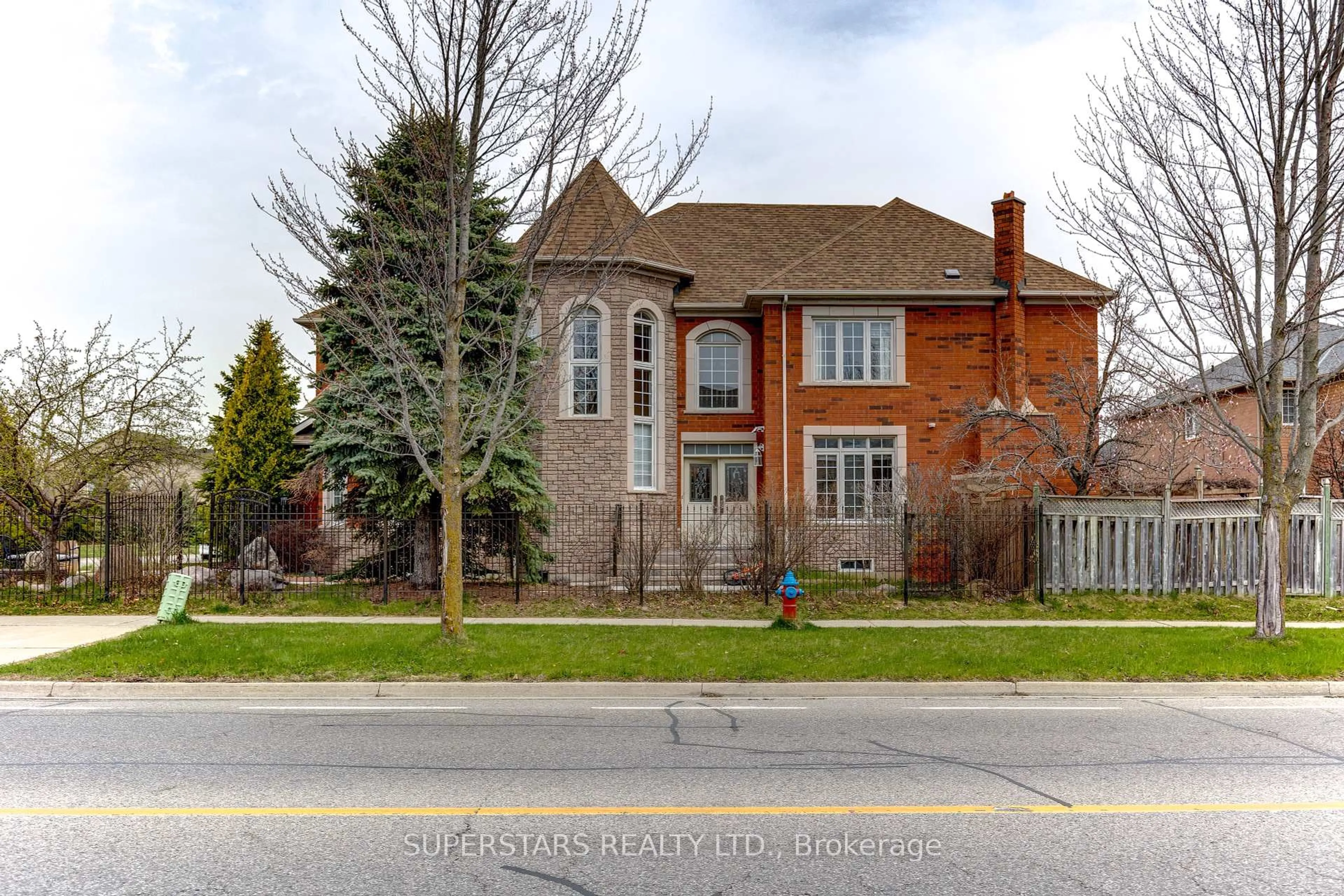 Home with brick exterior material, street for 207 Frank Endean Rd, Richmond Hill Ontario L4S 1S3