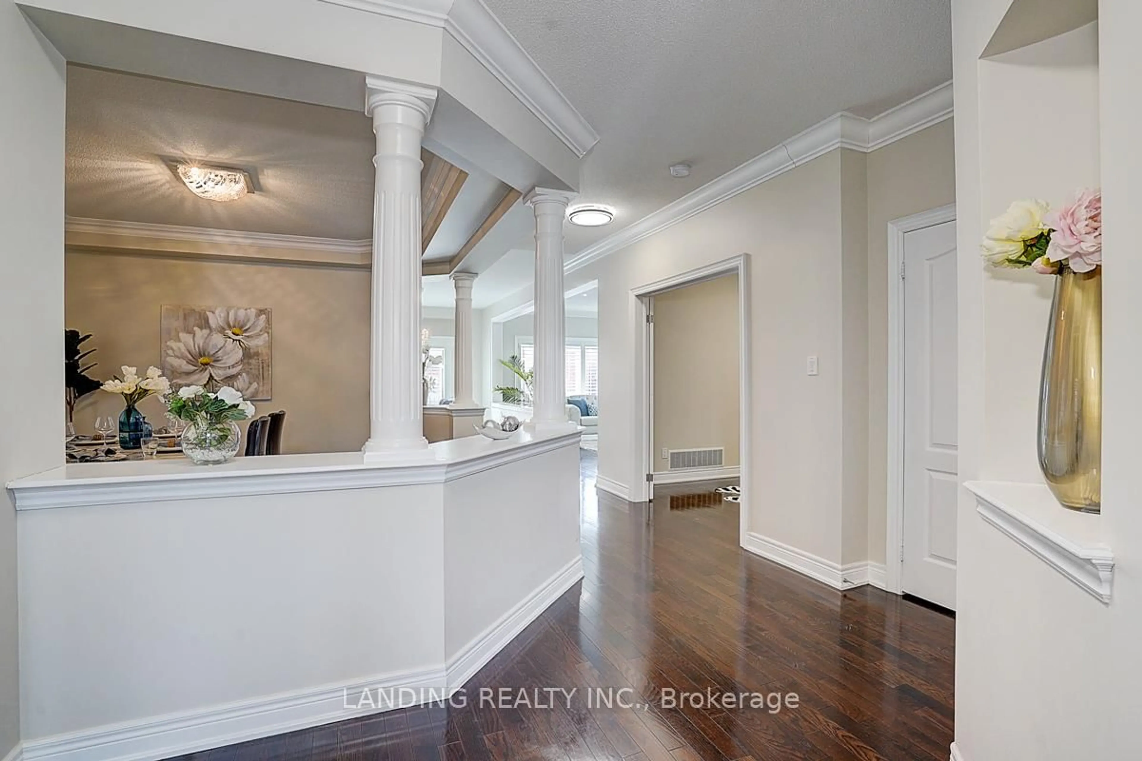 Indoor entryway for 23 Daniel Bram Dr, Vaughan Ontario L6A 0L4