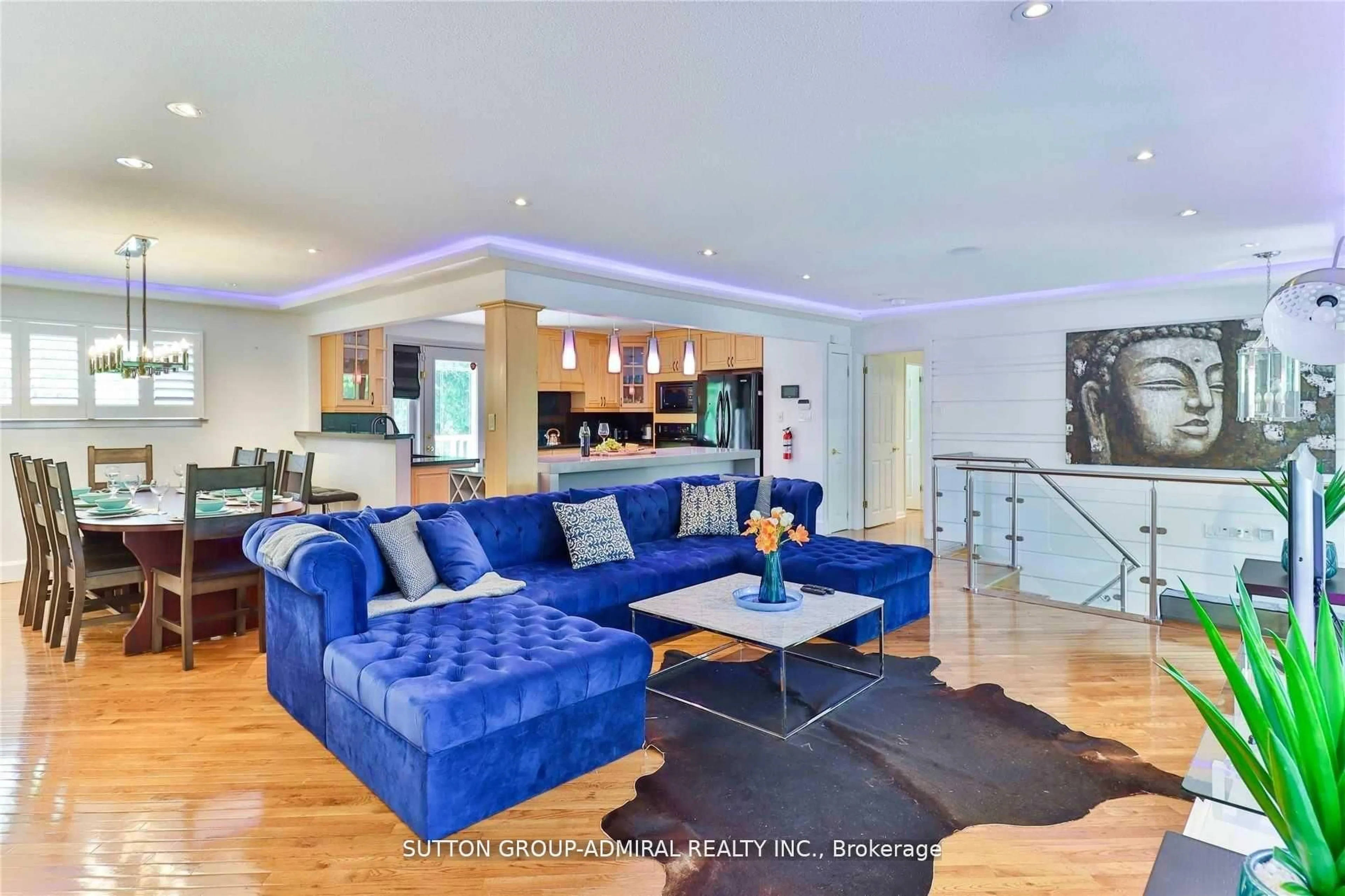 Living room with furniture, unknown for 135 Elgin St, Markham Ontario L3T 1W7
