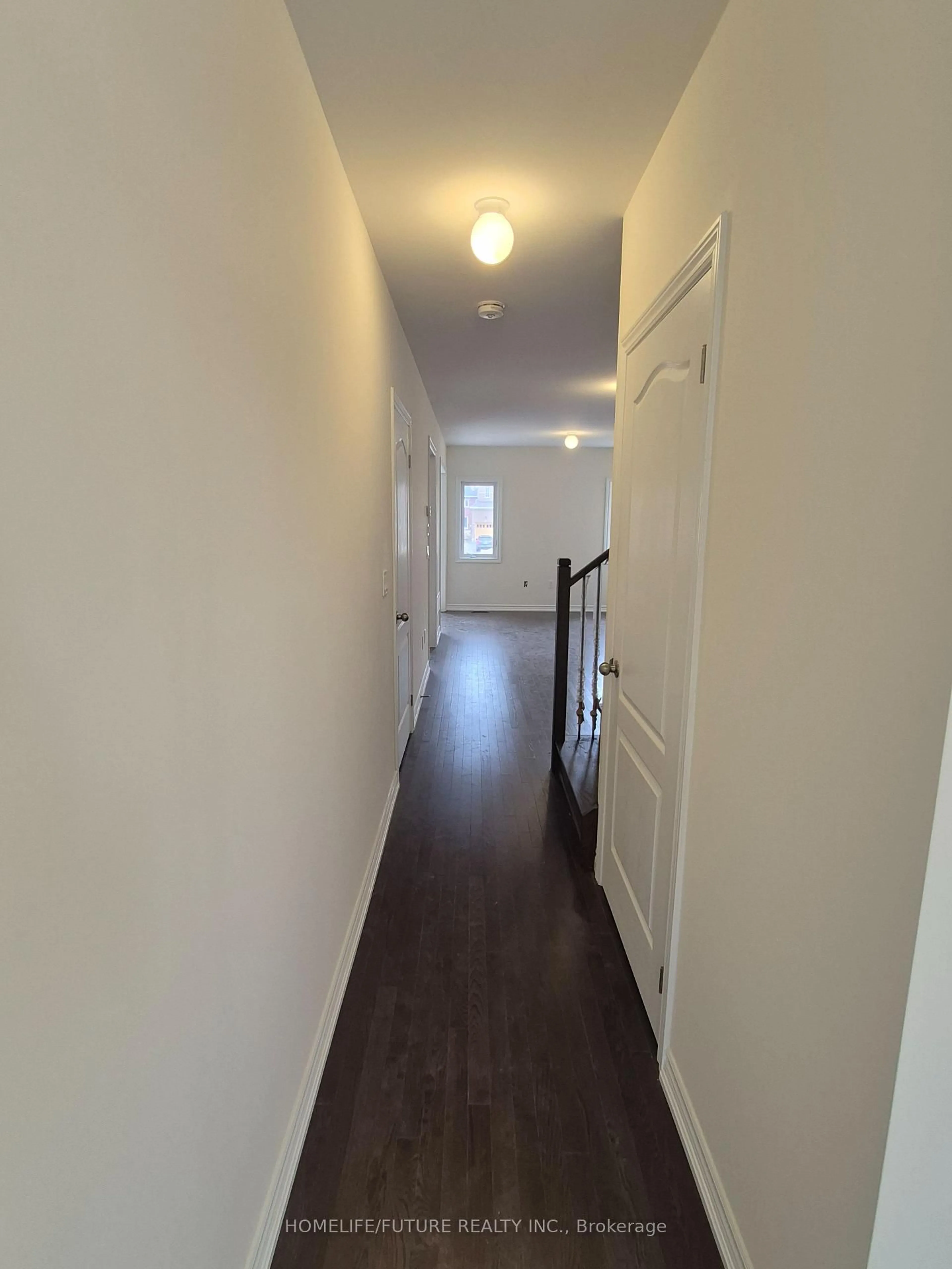 A pic of a room for 10 Grieve St, Georgina Ontario L0E 1R0