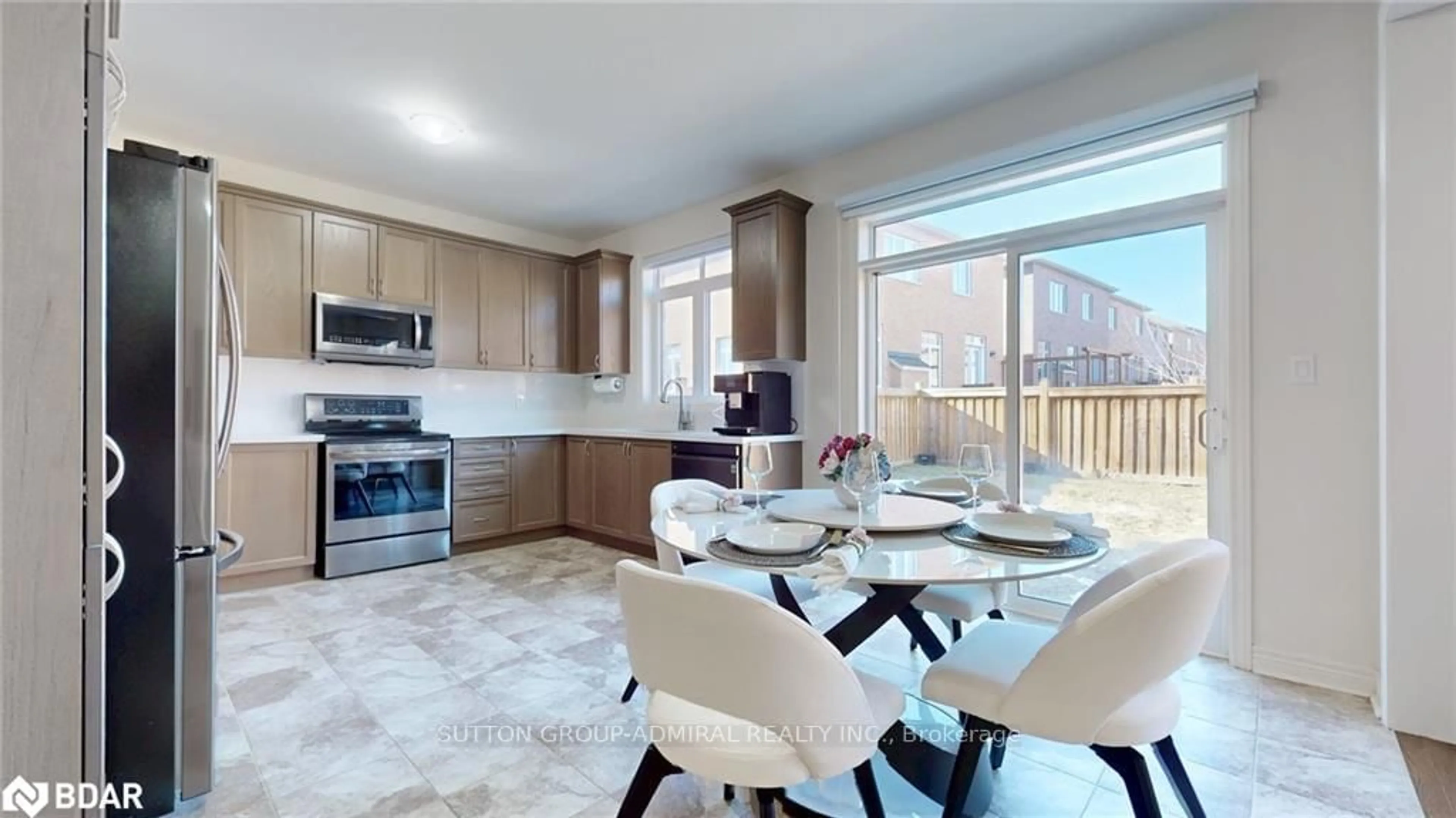 Open concept kitchen, ceramic/tile floor for 219 Inverness Way, Bradford West Gwillimbury Ontario L3Z 0W6