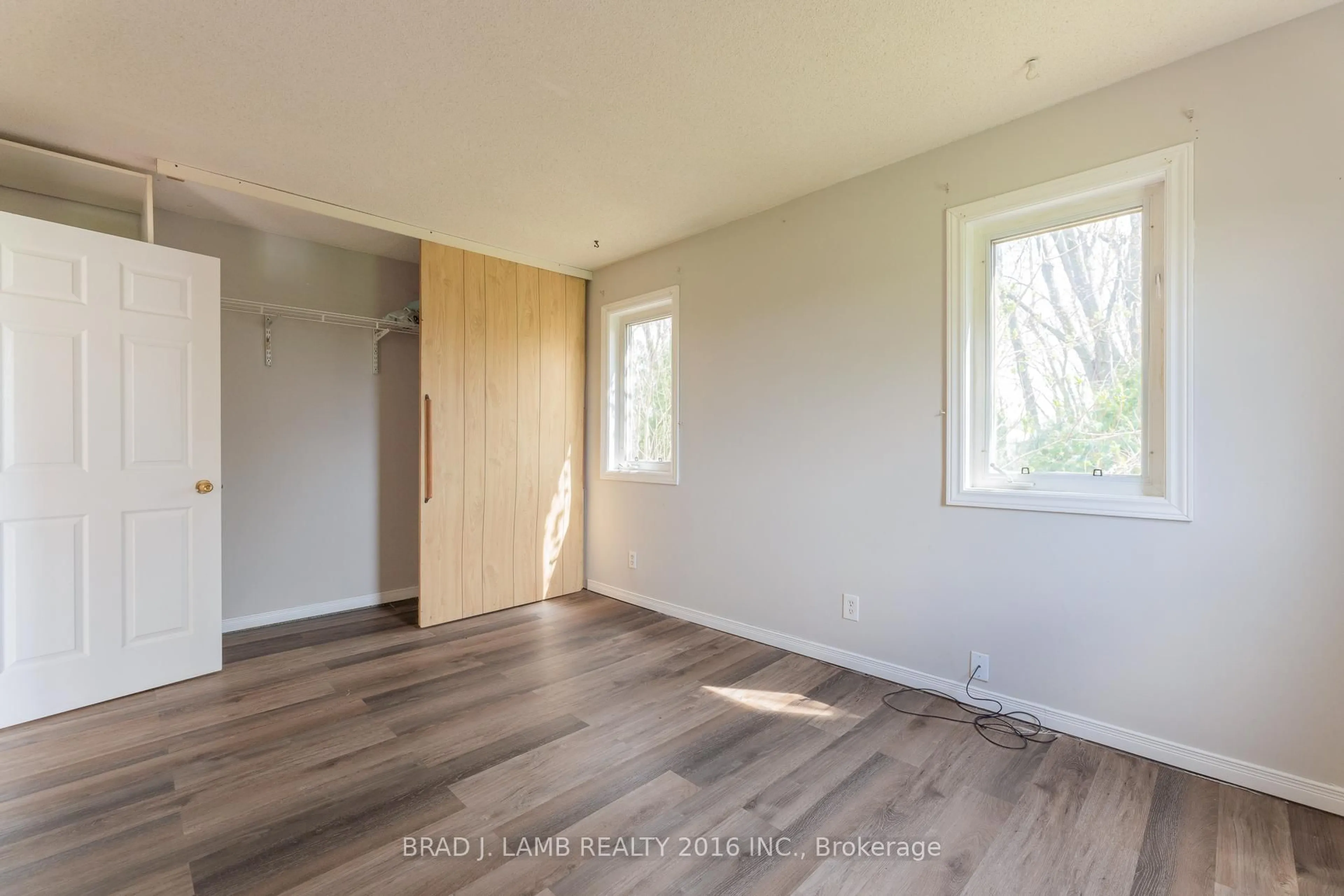 A pic of a room for 18585 Keele St, King Ontario L3Y 4V9