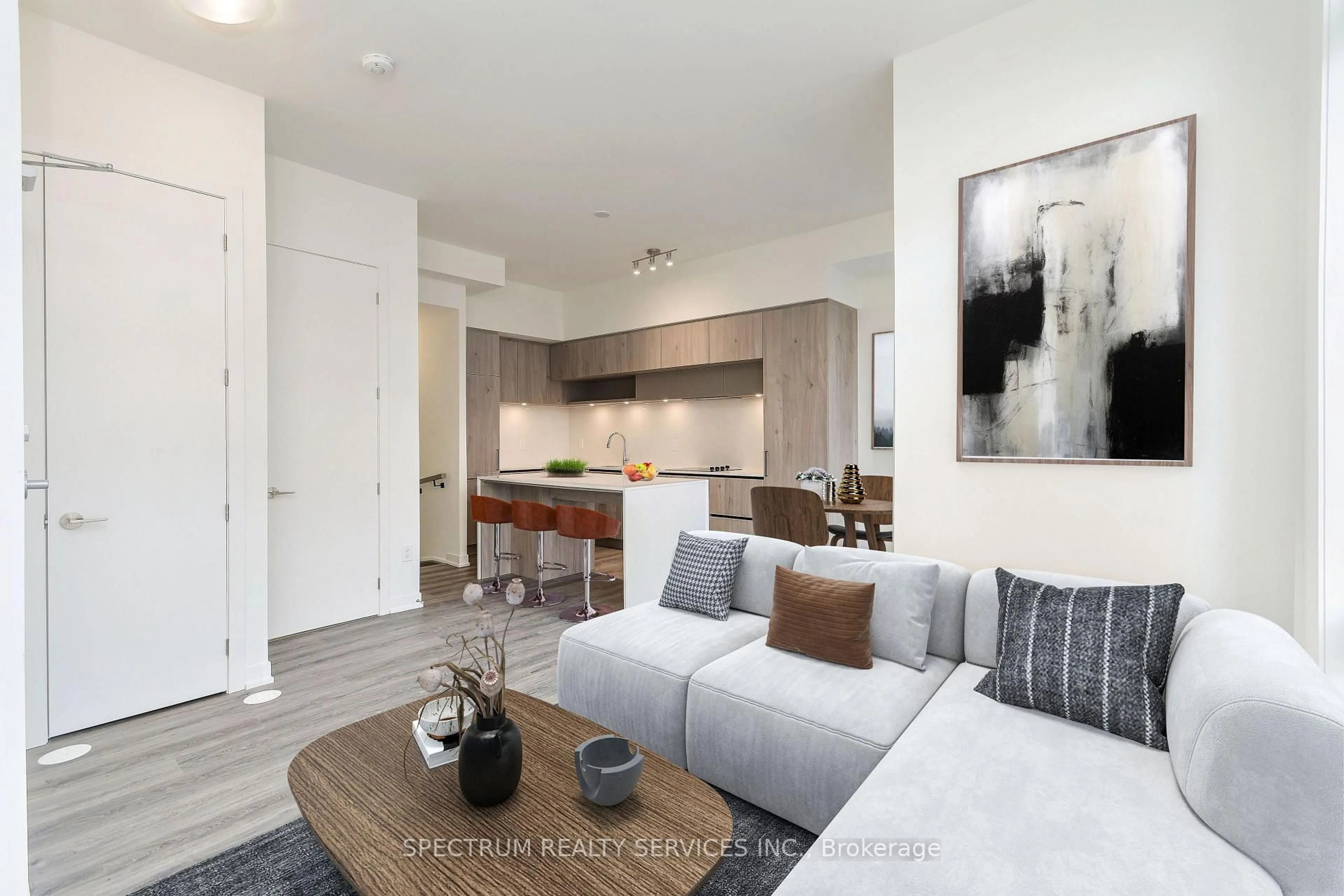 Living room with furniture, unknown for 2 Steckley House Lane #922, Richmond Hill Ontario L4S 0N4