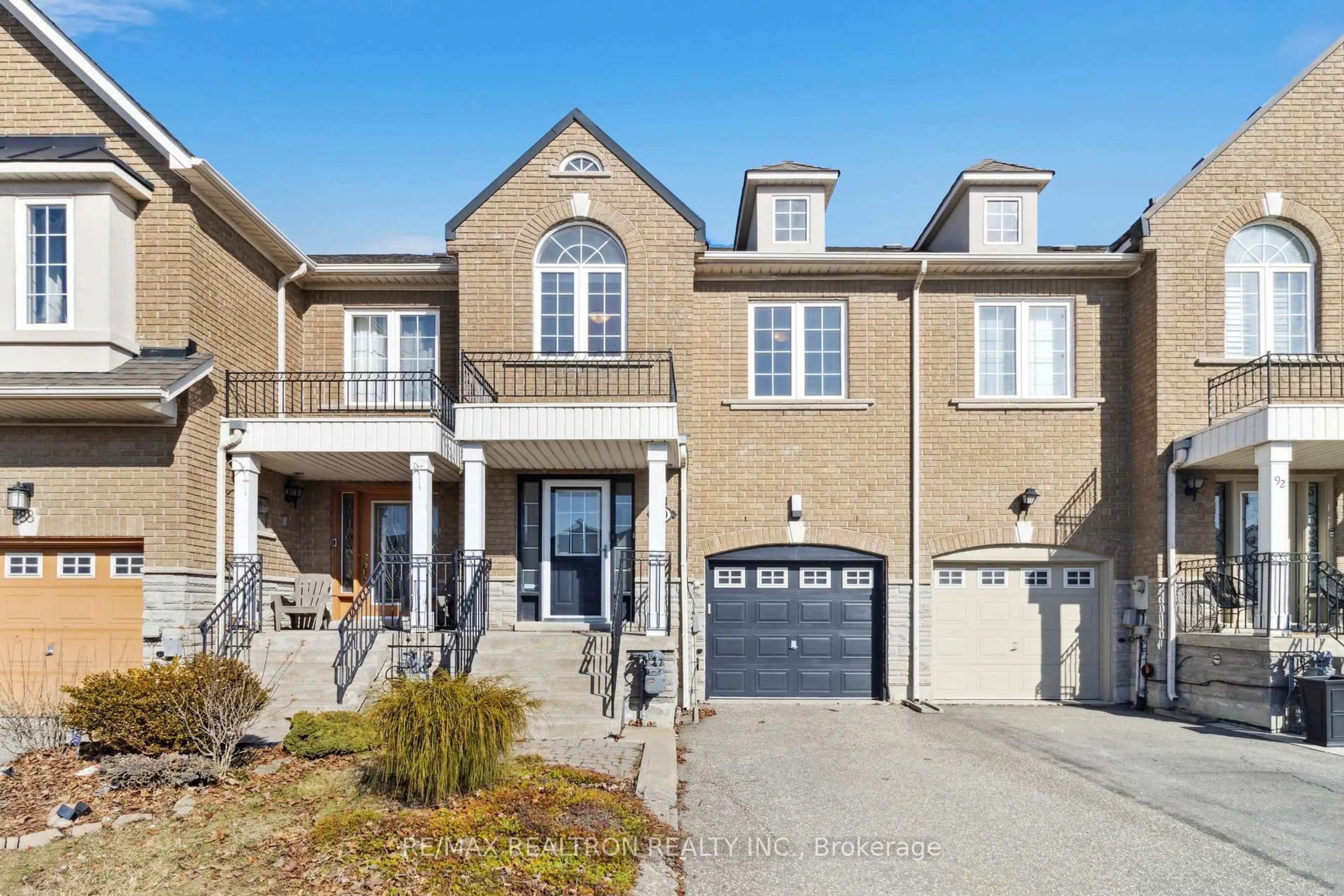 Home with brick exterior material, street for 90 Maple Sugar Lane, Vaughan Ontario L4J 8S9