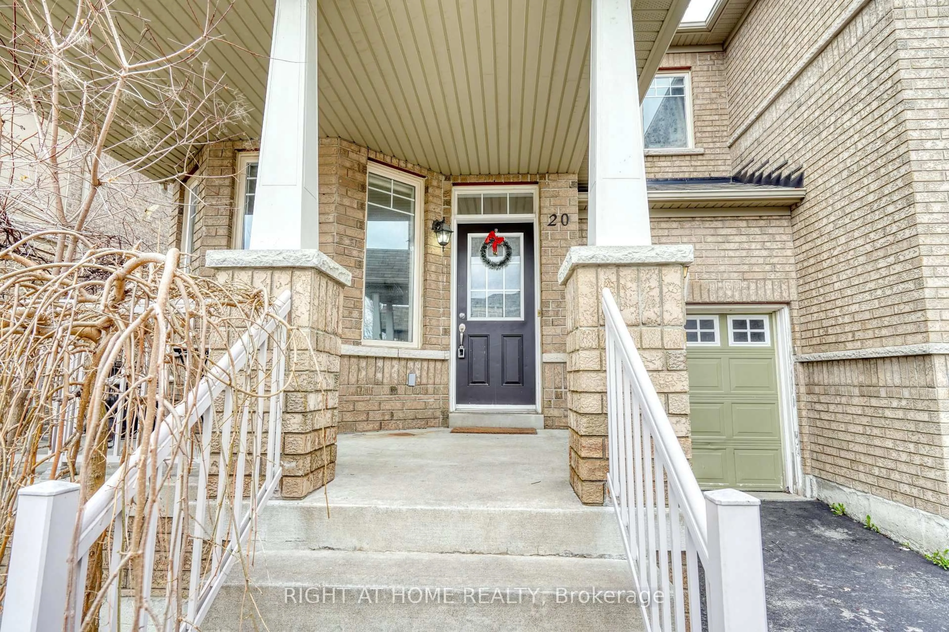Unknown for 20 Seiffer Cres, Richmond Hill Ontario L4E 0J1